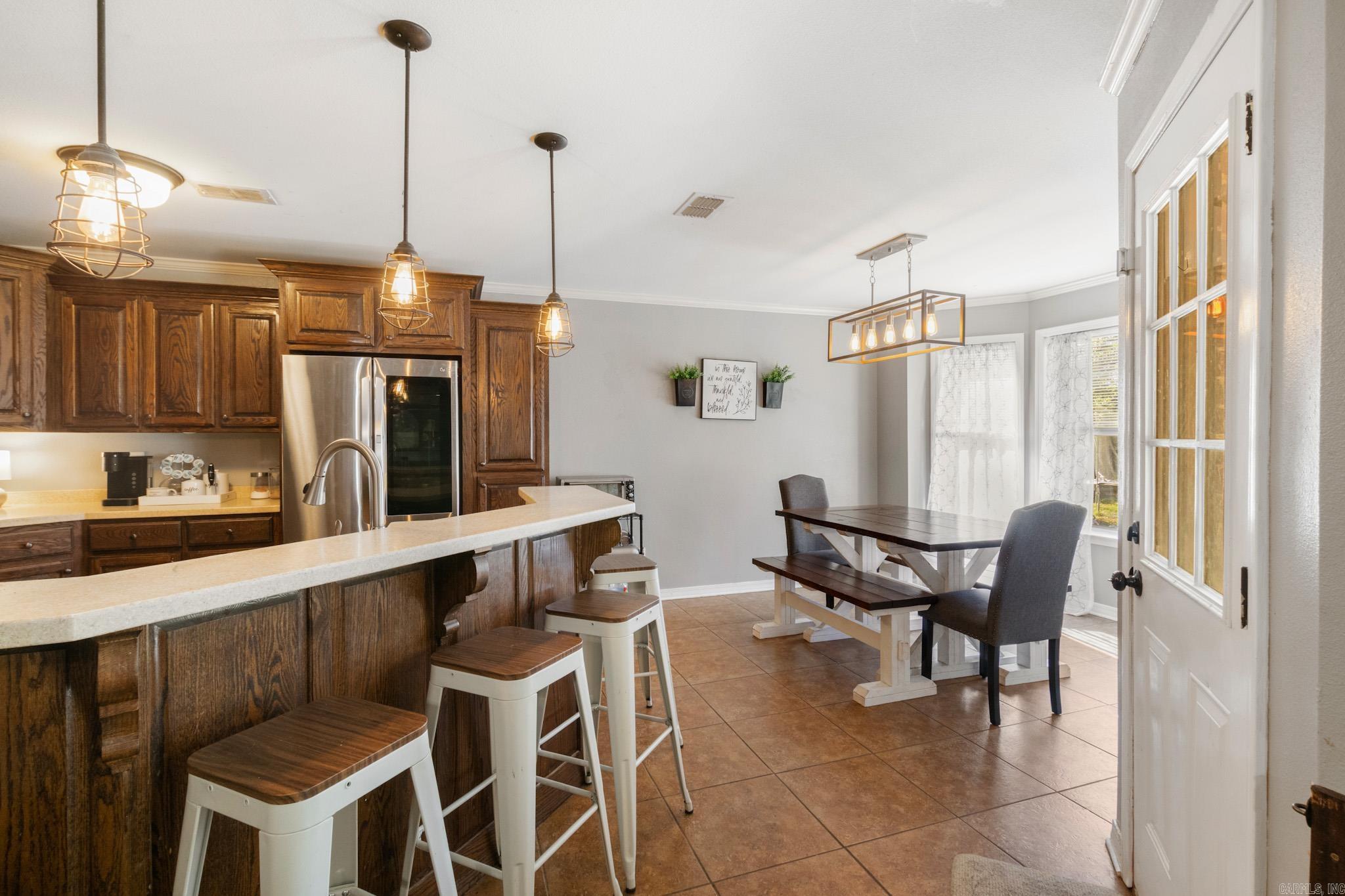 HICKORY MEADOW ESTATES - Residential