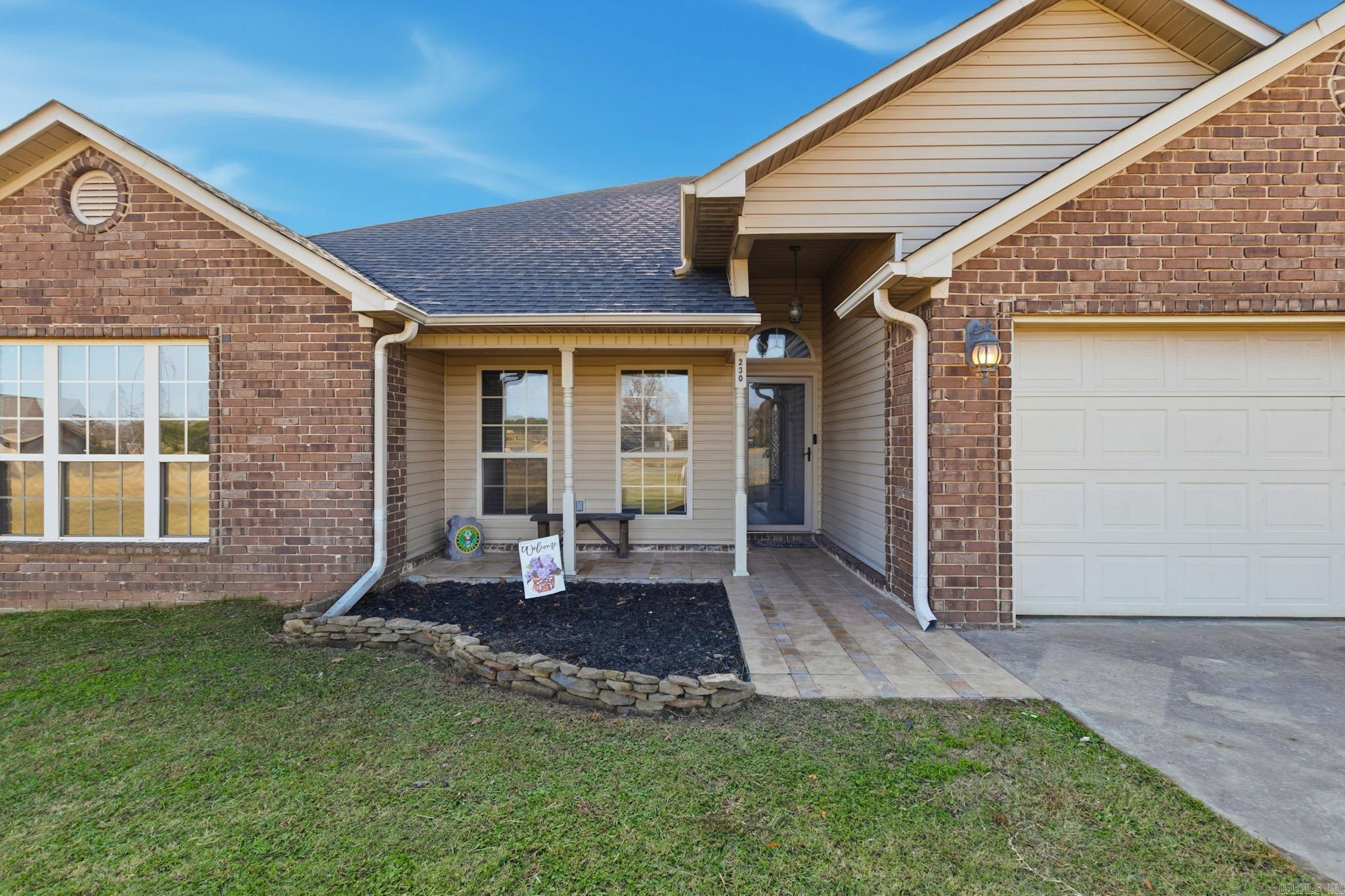 HICKORY MEADOW ESTATES - Residential