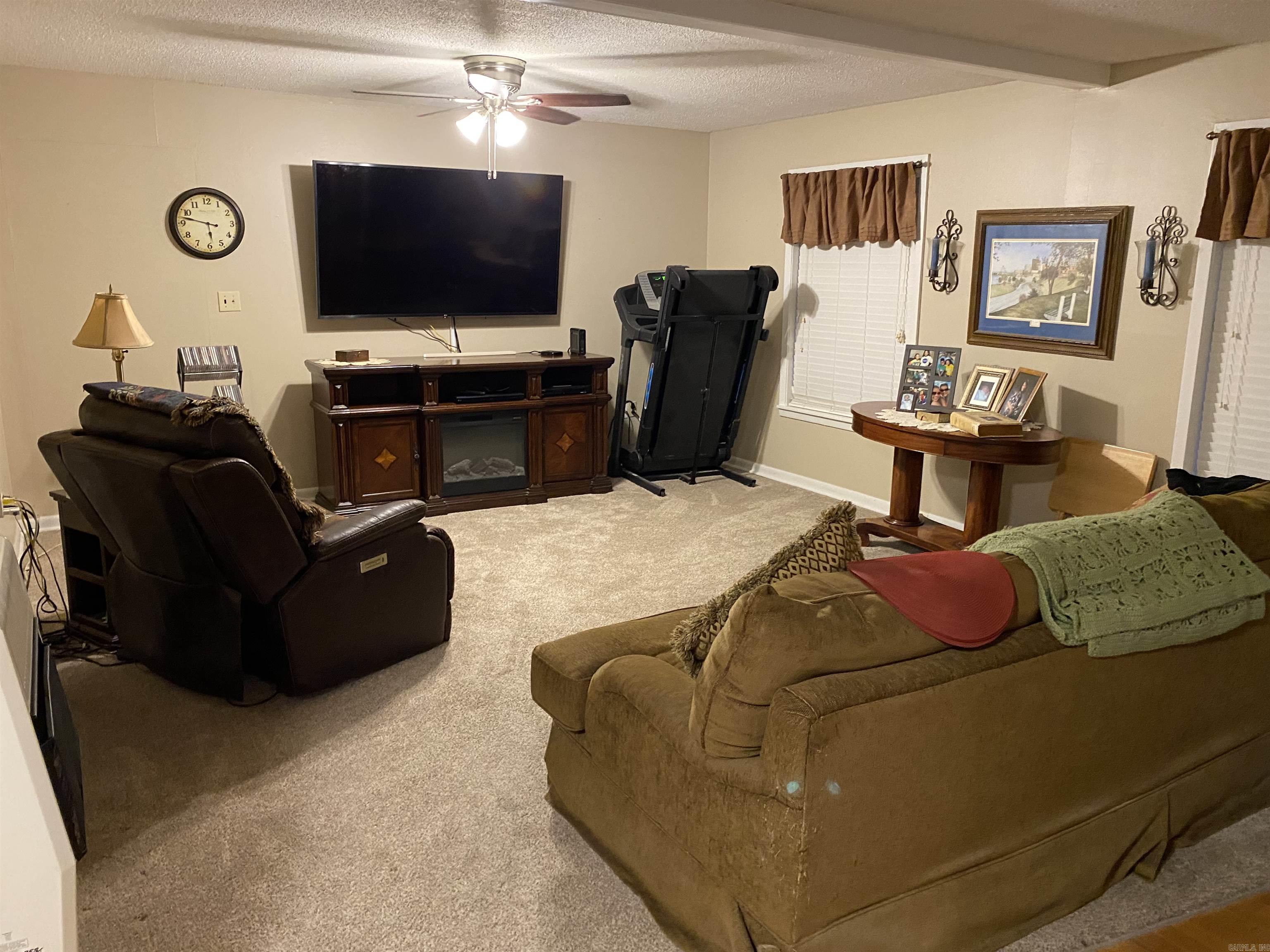 FALLIS ADDITION - Residential