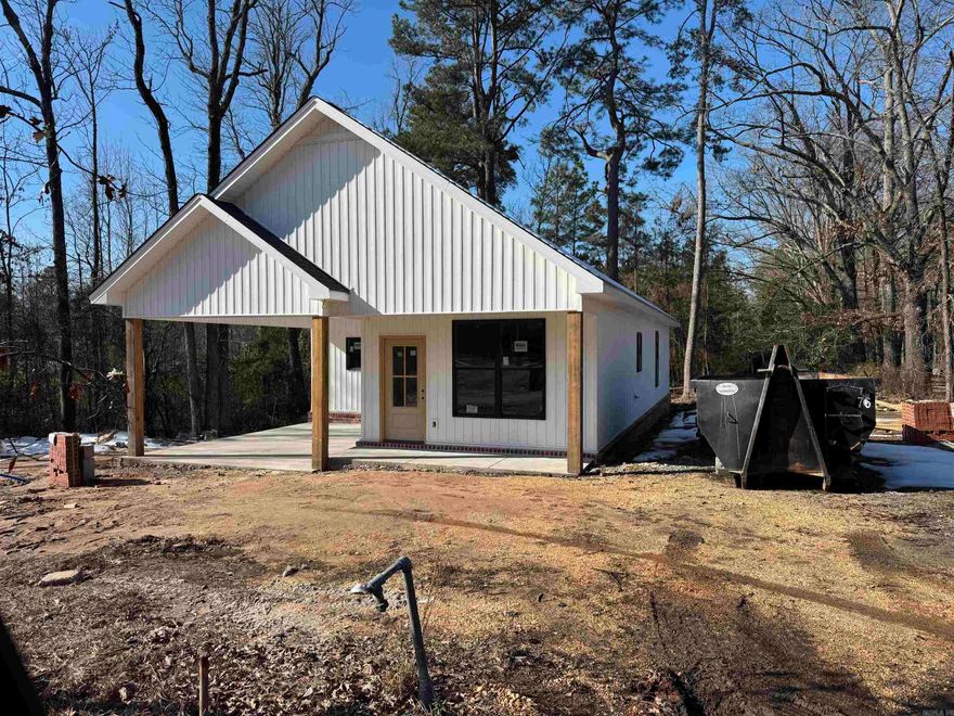 AMAZING NEW BUILD! BEAUTIFUL blond flooring, gorgeous quartz countertops,  this home has all the bells and whistles! Stainless appliances, tankless hot water heater, and so much more. Sit on the back porch and listen to the birds chirp and look and the trees! This home is perfect !
