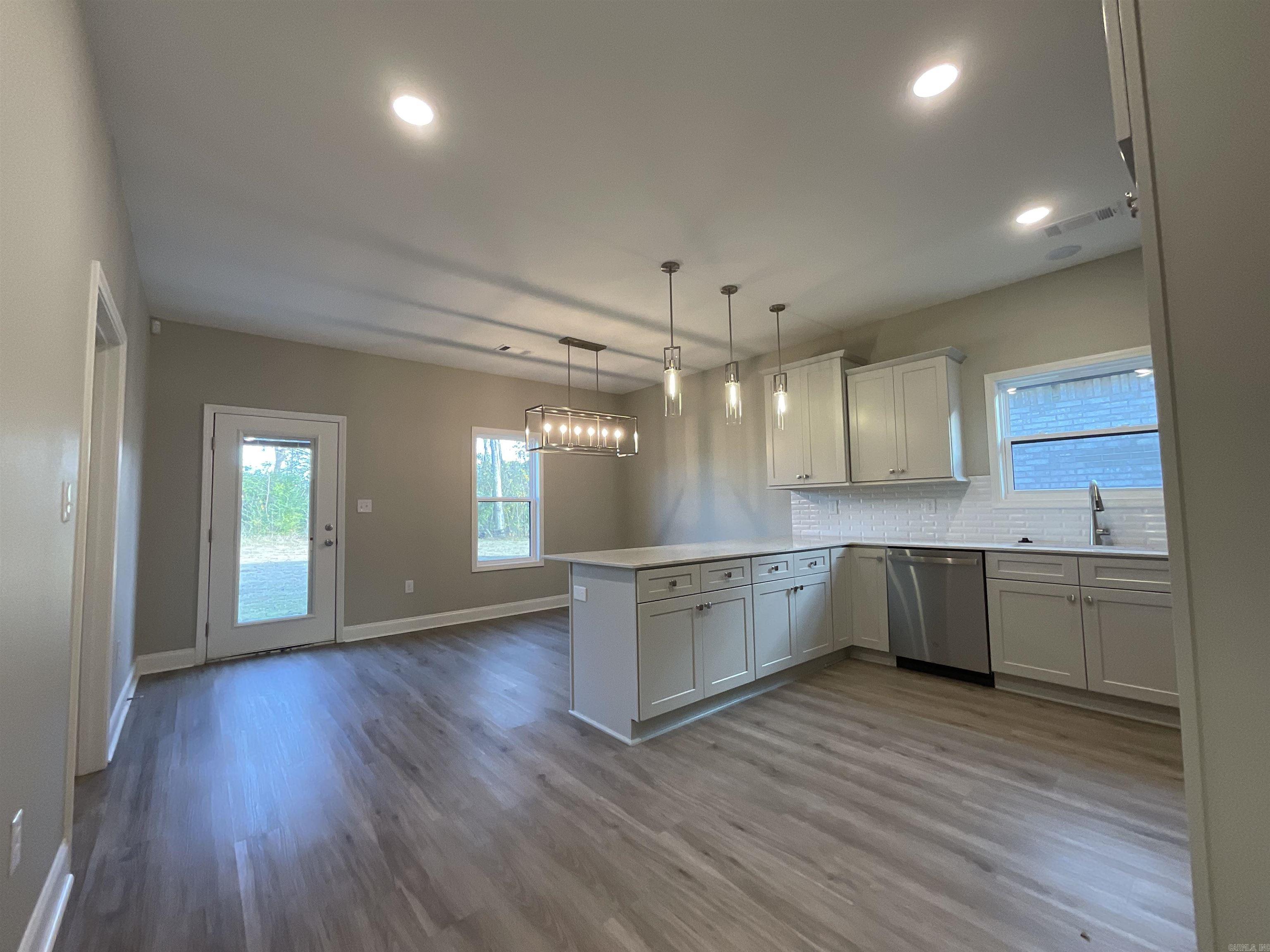 BROWN ADD TO JACK - Residential