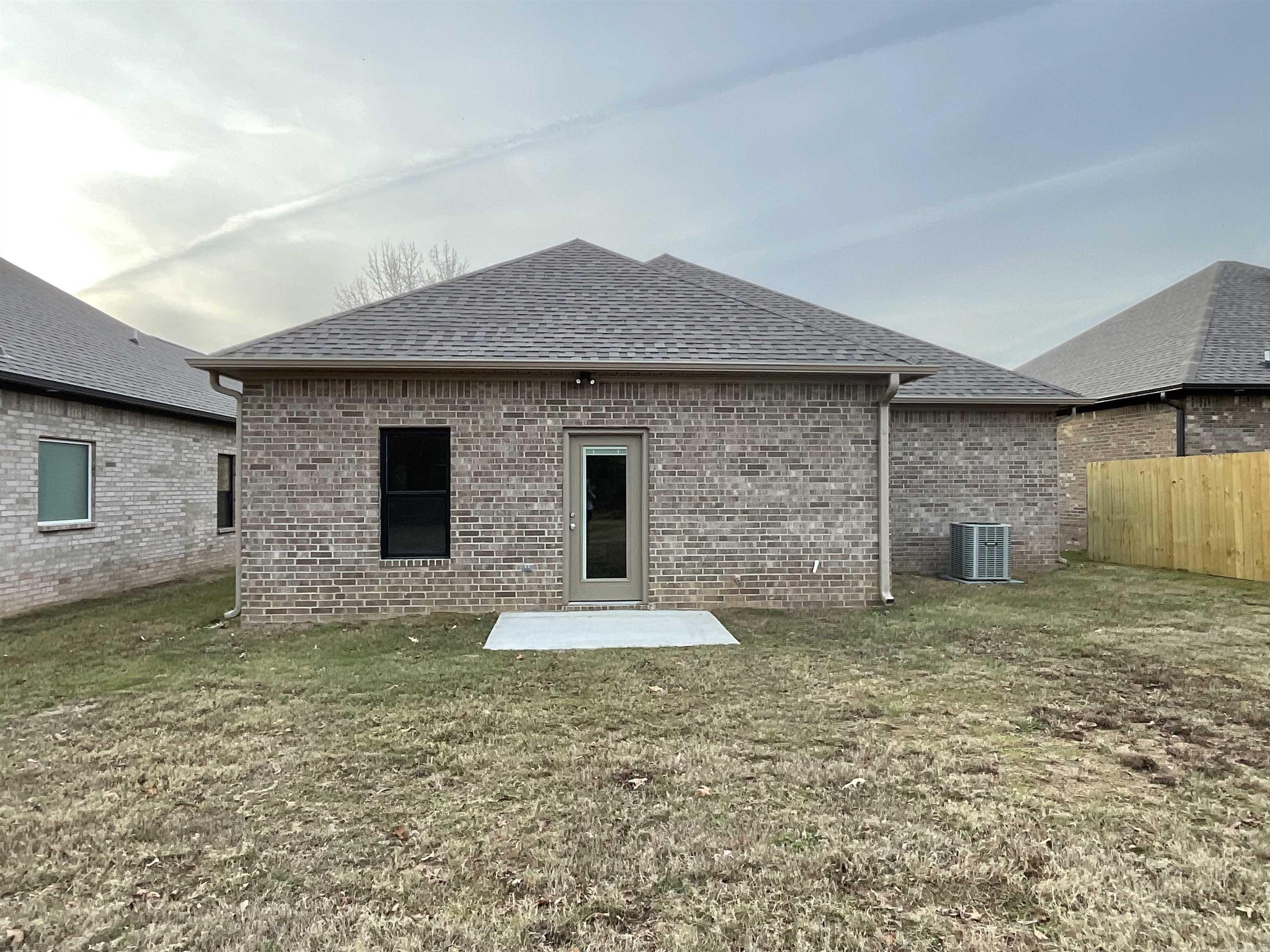 BROWN ADD TO JACK - Residential