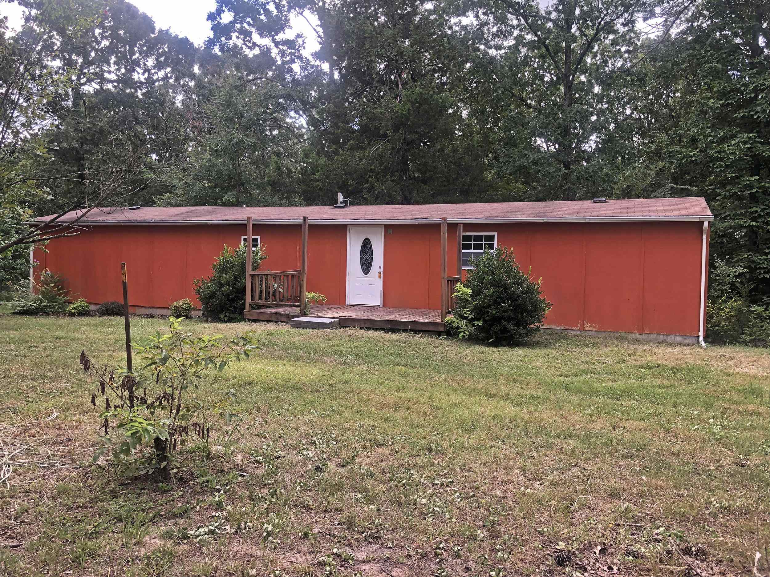 Quiet and Cozy Beautiful ranch style home in the foothills of the Ozarks in Mountain Valley estates. How can you go wrong? This home on a 5 acre tract is just far enough away from the everyday hustle and bustle of the city but close enough to enjoy “Arkansas the Natural State” This property has many opportunities with deer and other wildlife for those who enjoy hunting. The bedrooms of this 1024 square foot house are separated by the kitchen and living area, has washer/dryer and stove, space heat. Plumbing and electricity function very well after inspection and repairs completed recently. A dehumidifier was also installed underneath the house to protect from moisture… Just minutes from historic Hardy, Ash Flat, Cherokee Village and Evening Shade and less than an hour from Batesville and Jonesboro for shopping, medical assistance at local hospitals and the regional medical center in Batesville. Nearby airports in Walnut Ridge, Batesville and Little Rock. Little Rock AirPort is about two hours away. Beautiful Mammoth Springs at the Missouri border is about 30 miles away.