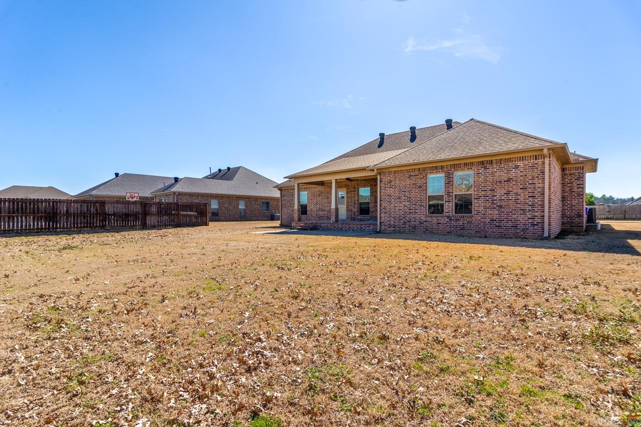 SALEM WOODS - Residential