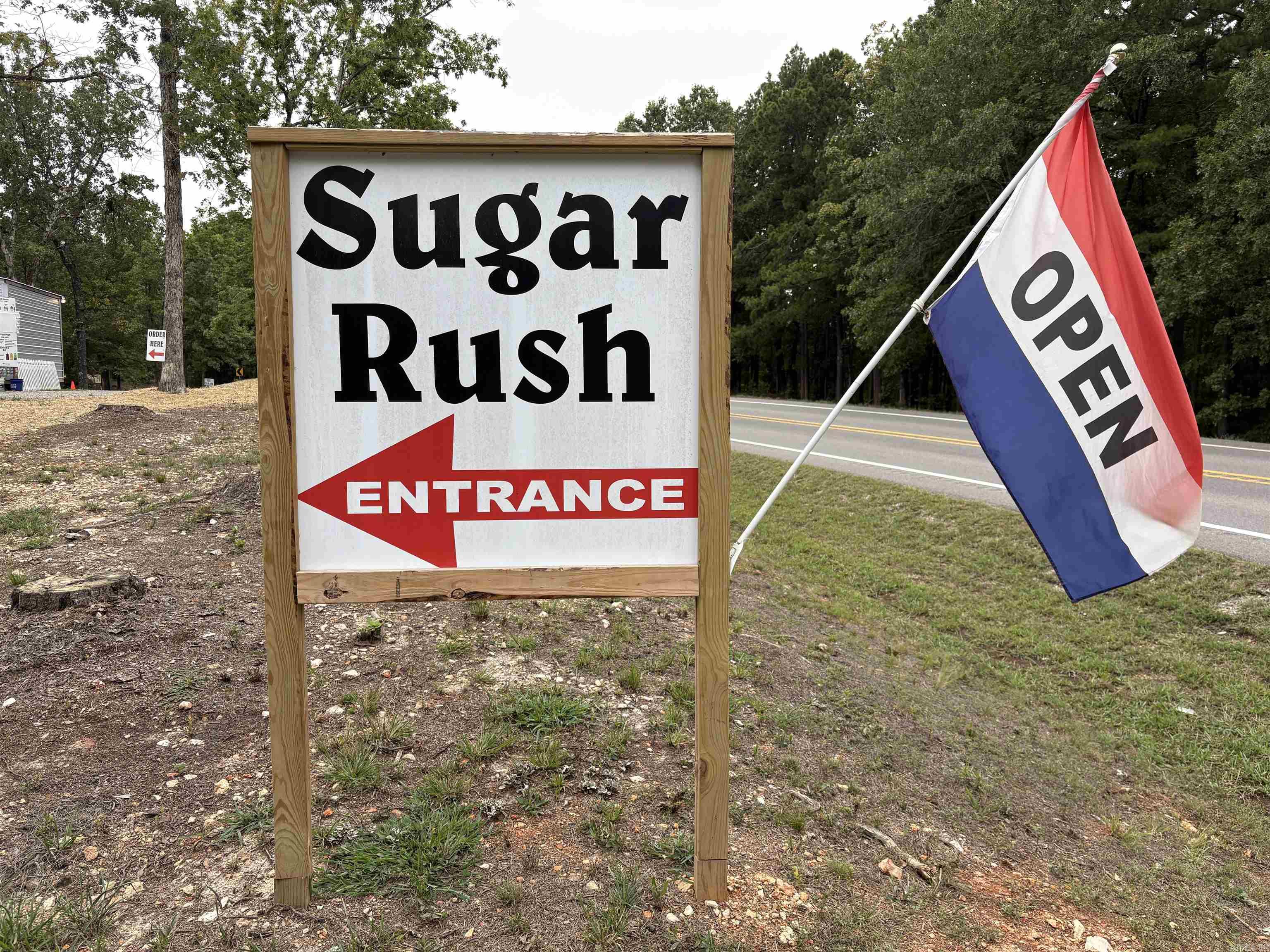 Dreaming of owning your own sweet slice of paradise? Look no further! This turn-key ice cream & shaved ice business in the breathtaking Ozark Mountains is now available for purchase. Located in a prime, high-visibility, high traffic location that is near hiking trails, campgrounds and local attractions, like the famous Buffalo National River. Profitable and well-established, this business comes with 3 joined buildings with all the machinery to make some of the most delicious treats the Ozarks have to offer. Well maintained equipment, clean interior and charming curb appeal make Sugar Rush a true winner. Strong financials with growth potential through expanded hours, coffee, sandwich and/or pizza service as well as year-round operation. Whether youāre looking to relocate, invest, or dive into a business that brings smiles with every scoop, this is a rare opportunity to step into a thriving operation in one of the most scenic regions of the country. Live the dream. Own the cream.