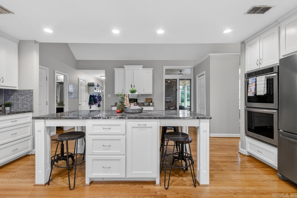 WELLINGTON POINTE - Residential