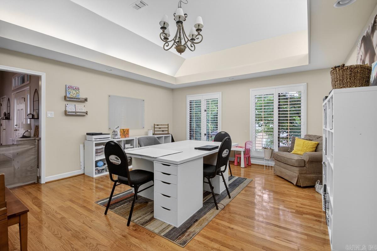 WELLINGTON POINTE - Residential
