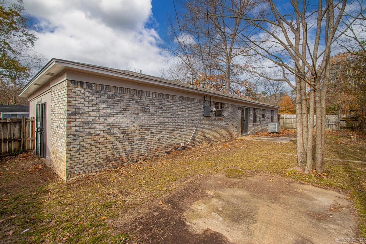 BEVERLY TERR - Residential