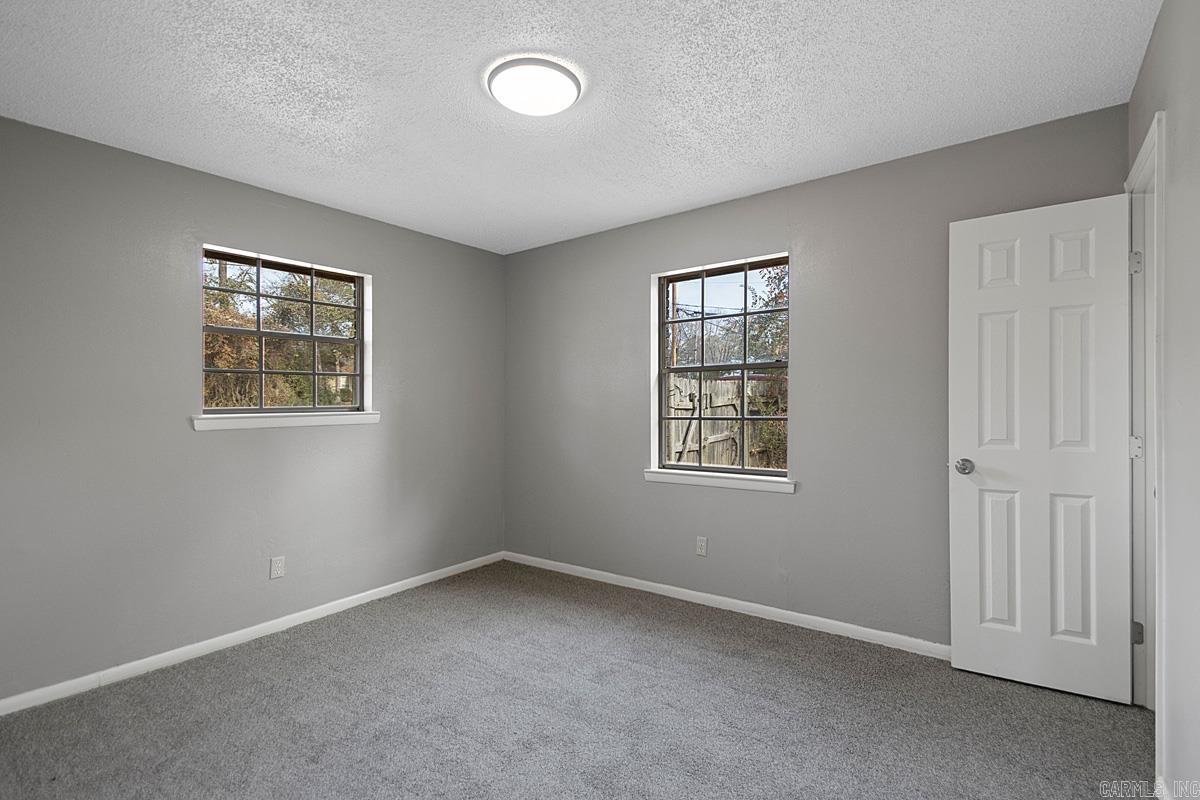 BEVERLY TERR - Residential