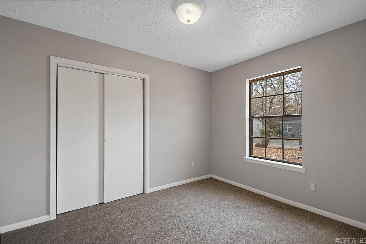 BEVERLY TERR - Residential