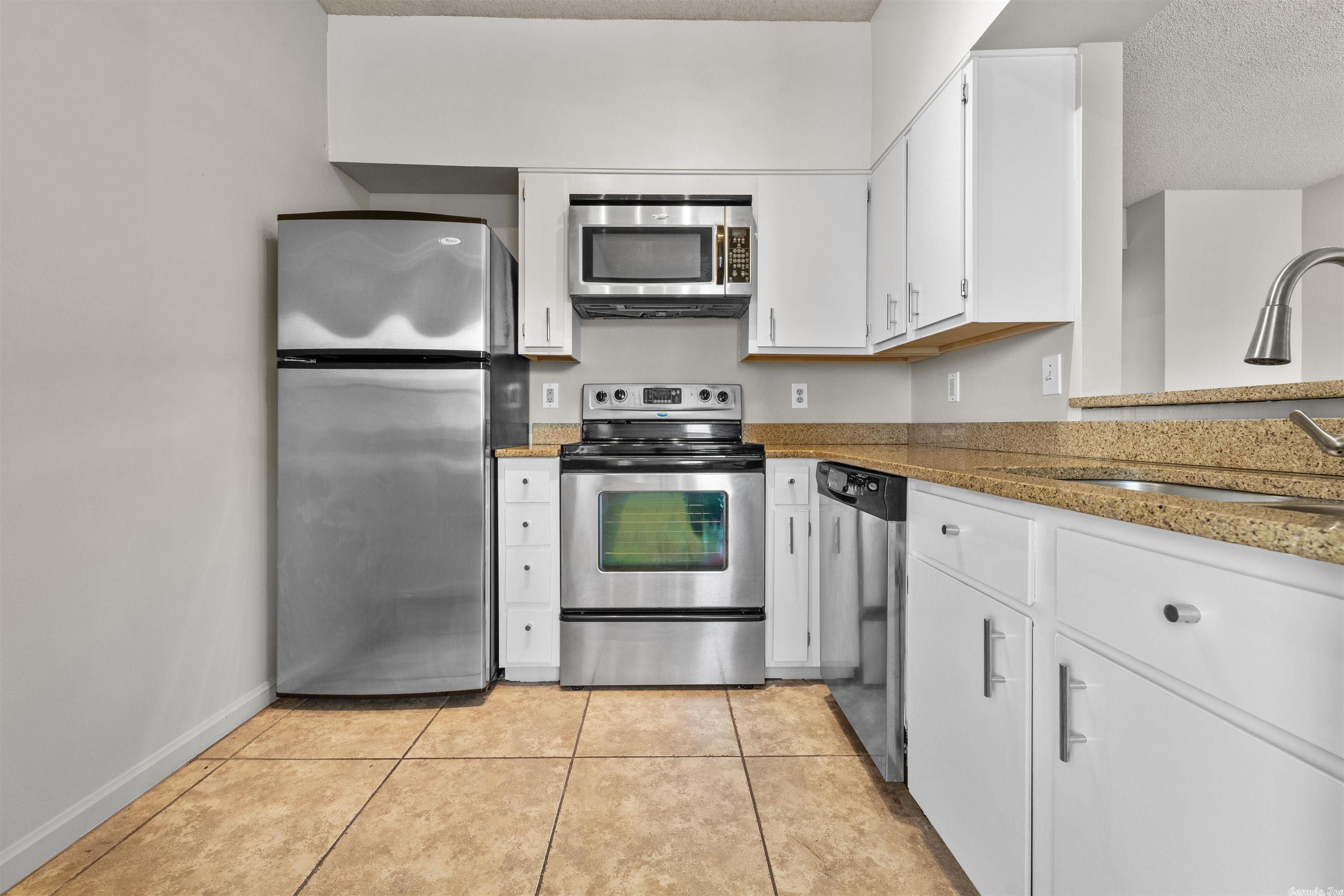 THE CLIFFS HPR - Residential