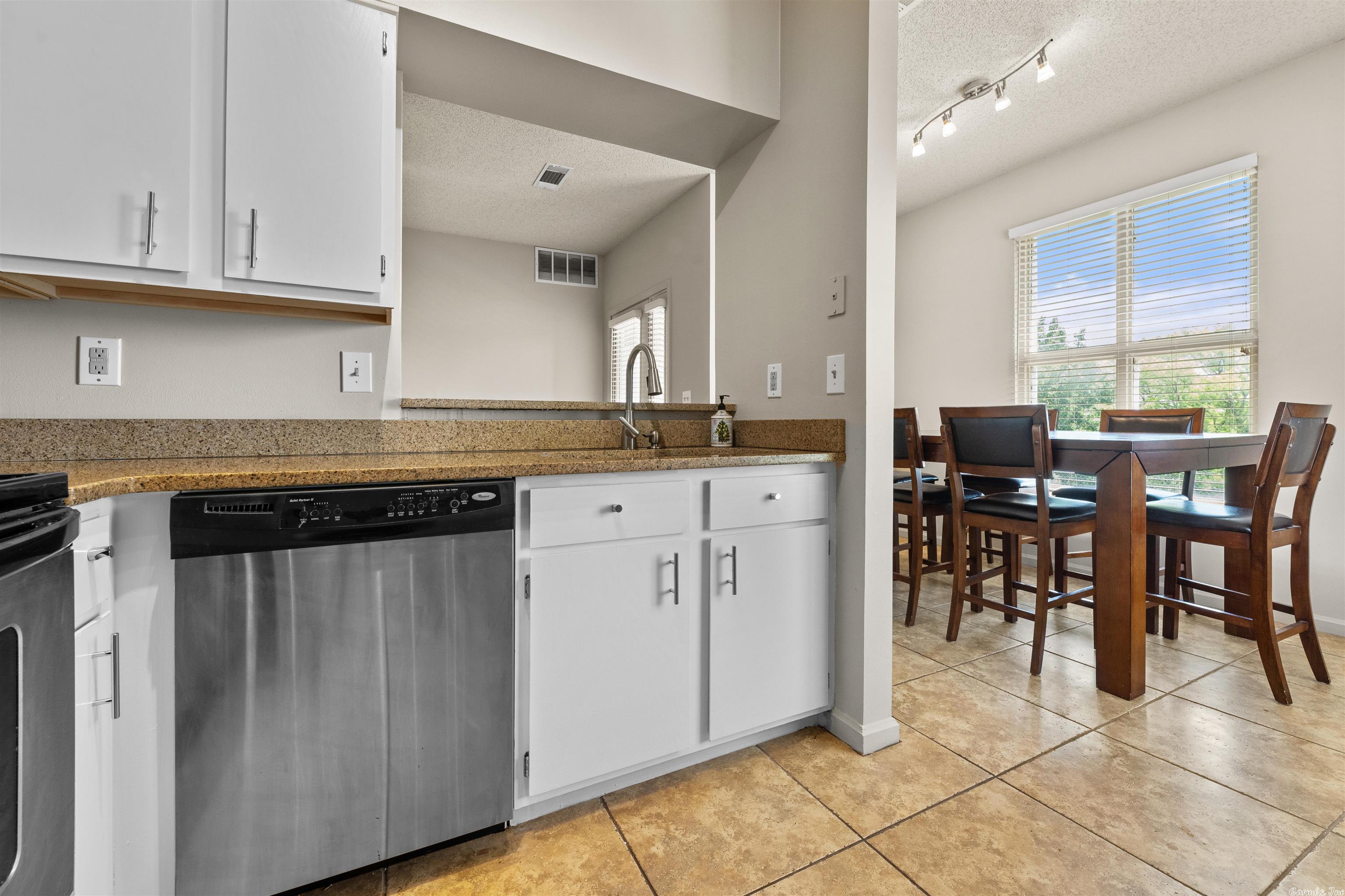 THE CLIFFS HPR - Residential