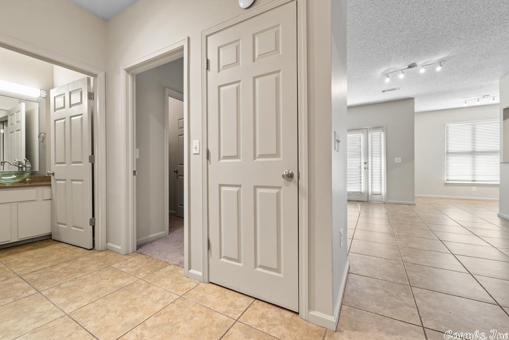 THE CLIFFS HPR - Residential