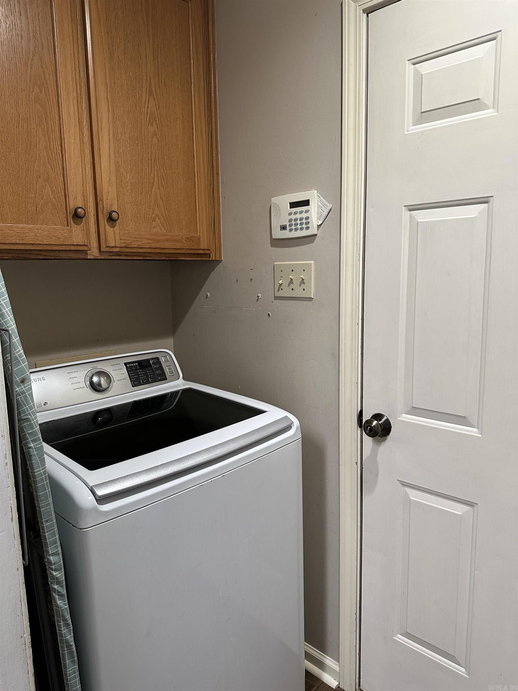 HUNTERS COVE - Residential