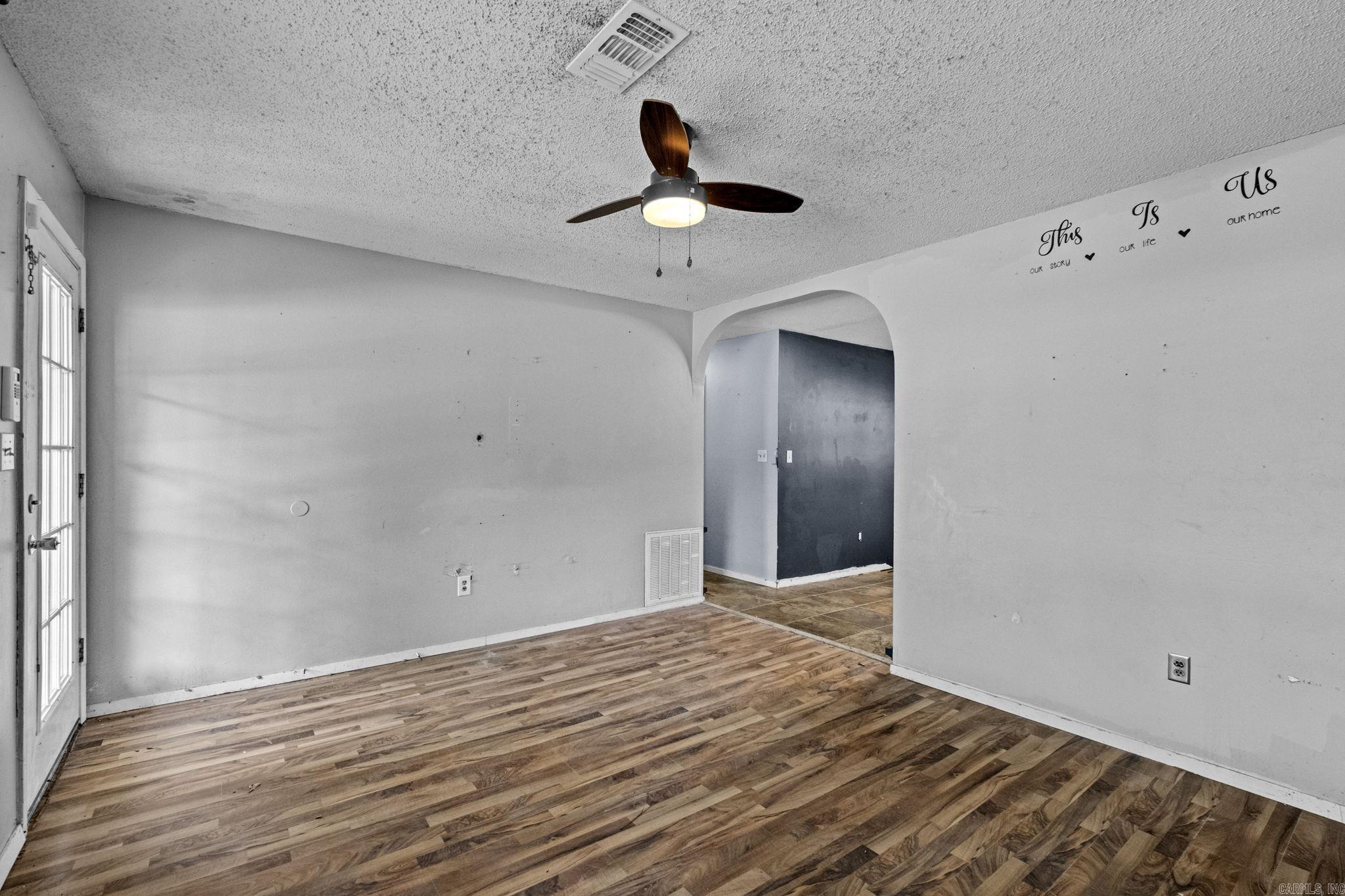 WINDWOOD S/D - Residential