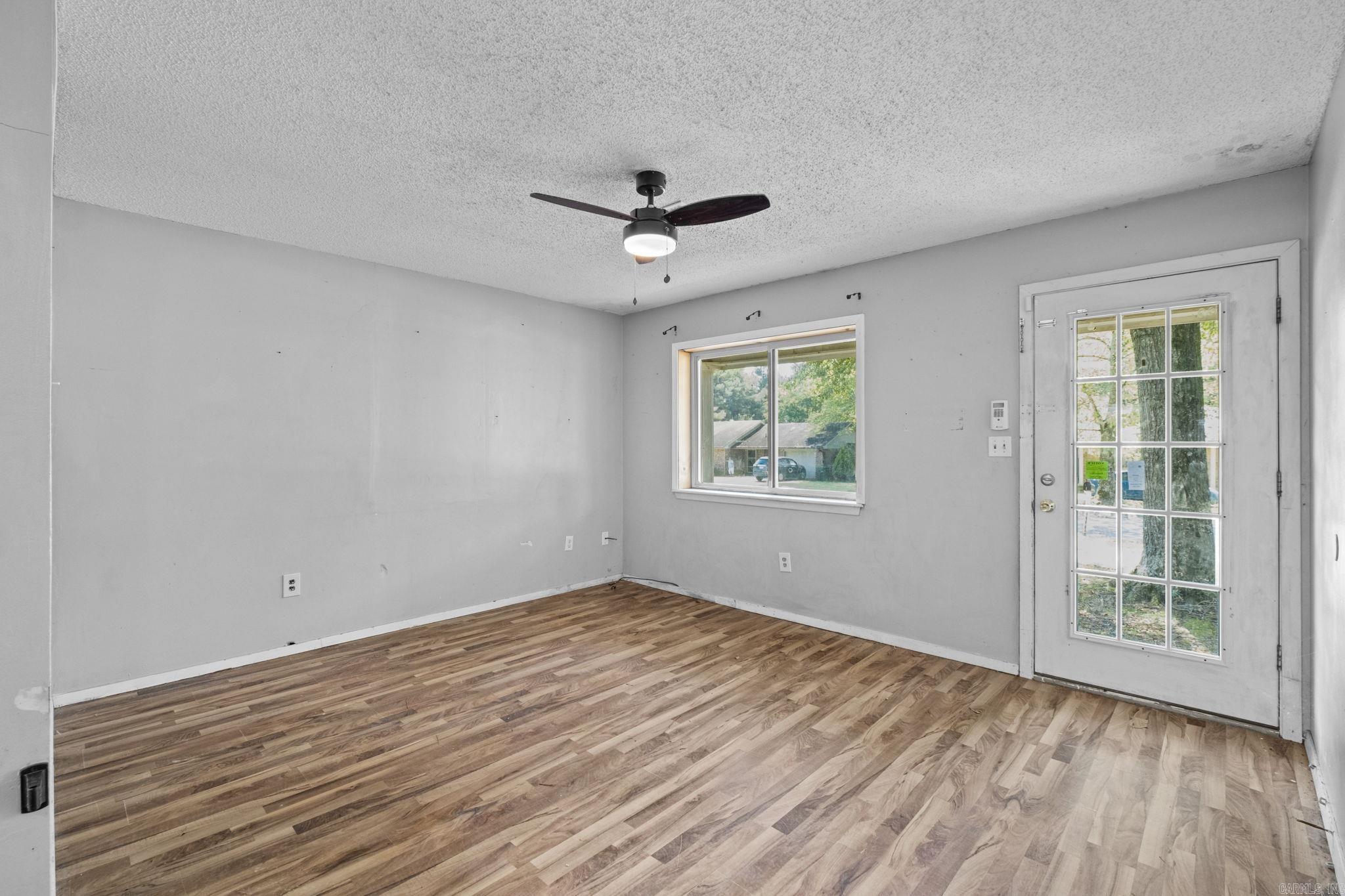 WINDWOOD S/D - Residential