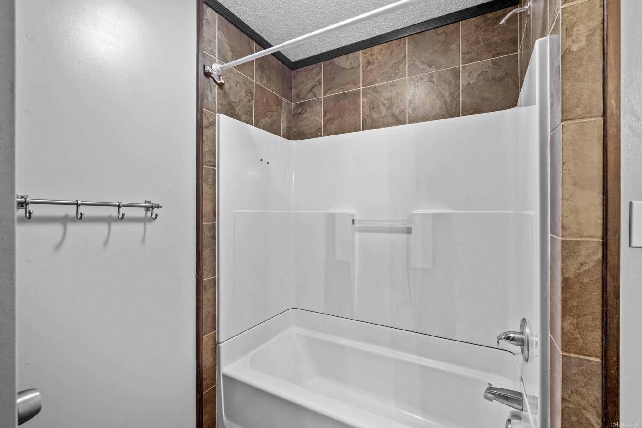 WINDWOOD S/D - Residential