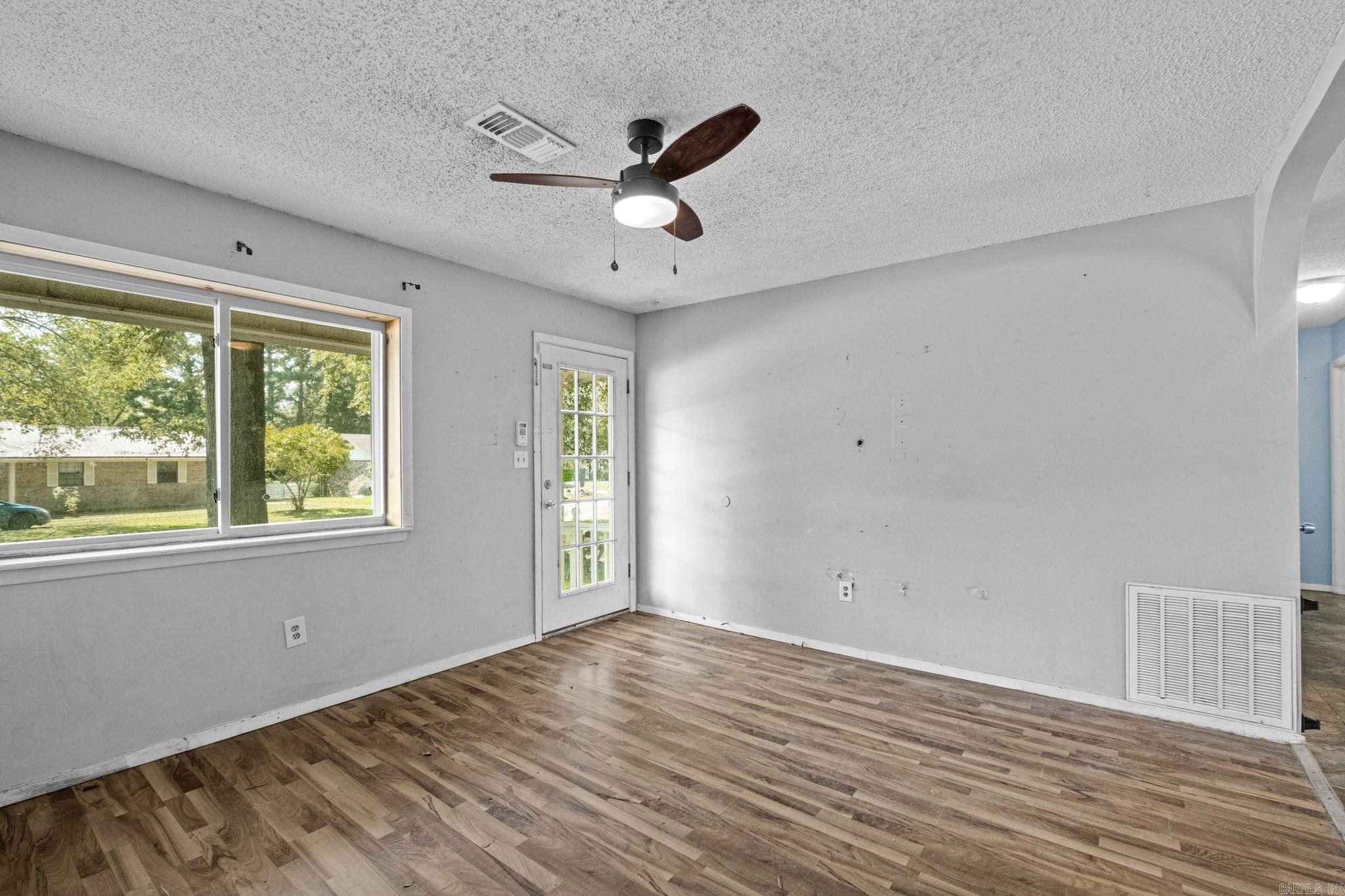 WINDWOOD S/D - Residential