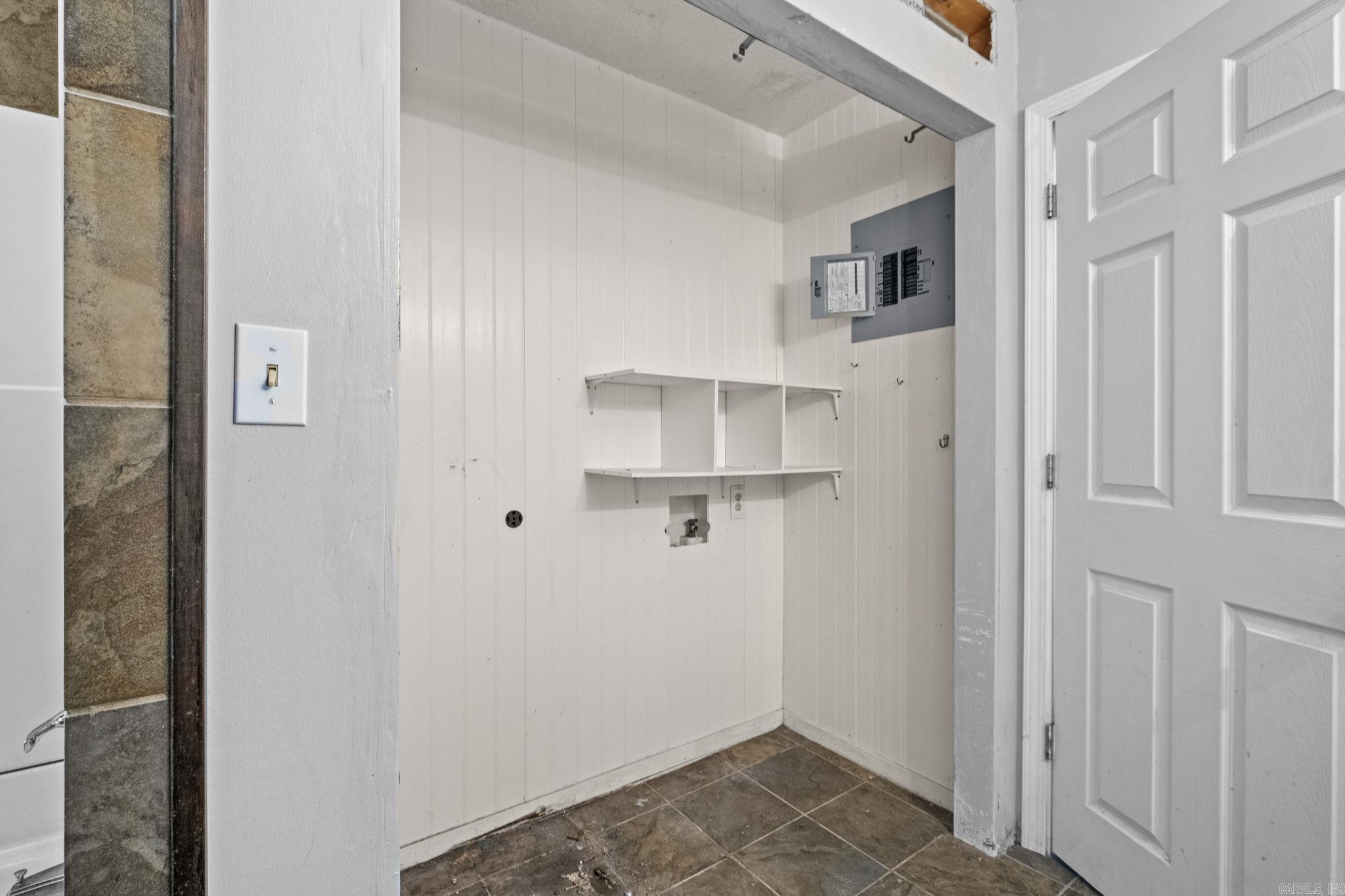 WINDWOOD S/D - Residential