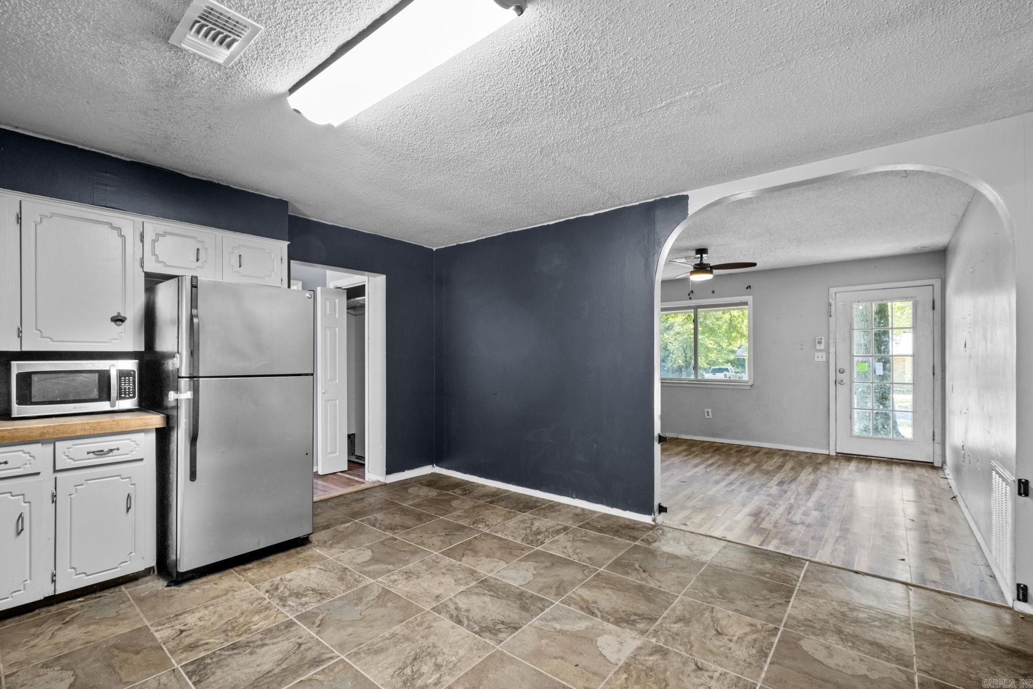 WINDWOOD S/D - Residential