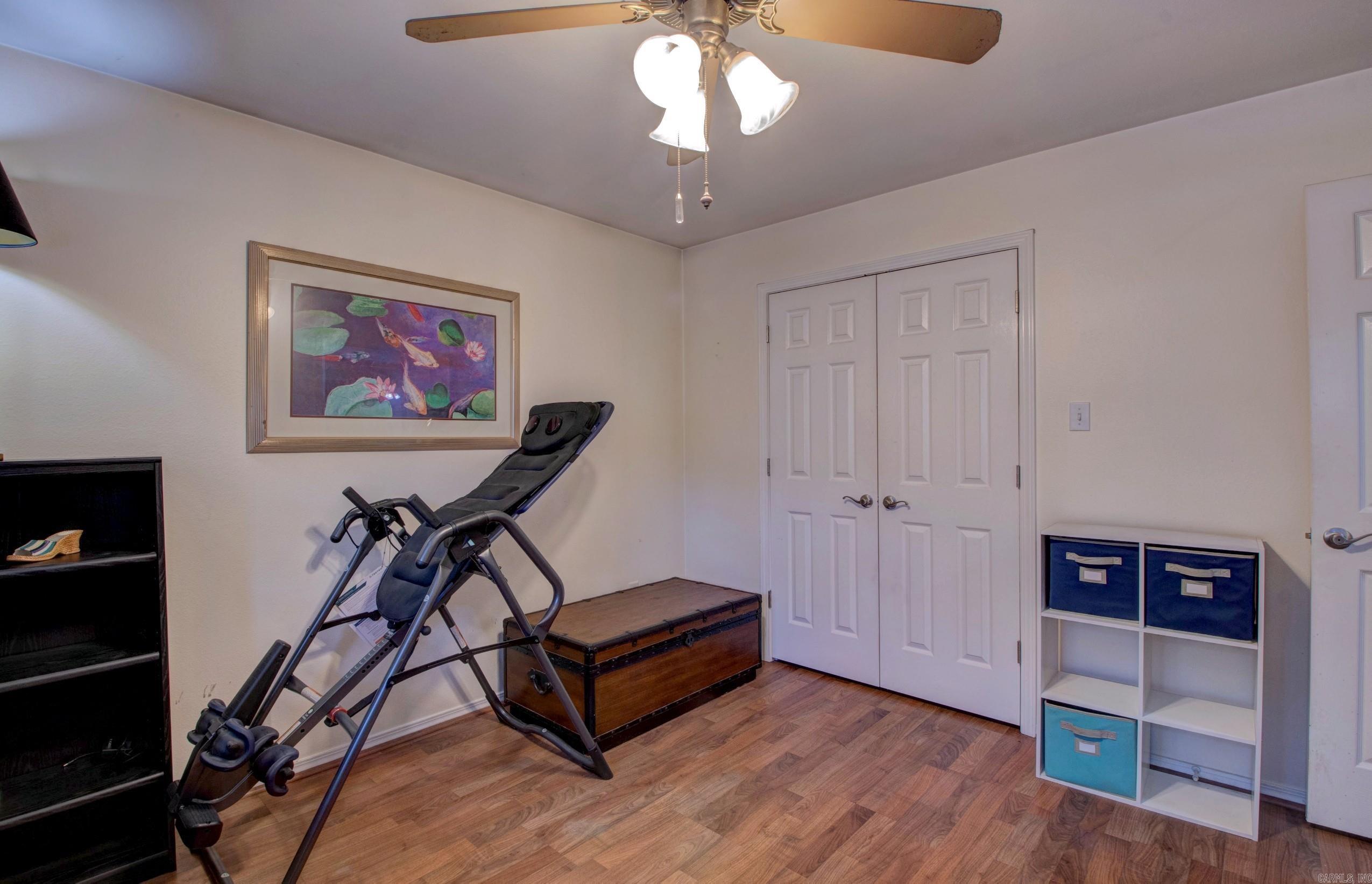 RIVER OAKS - Residential