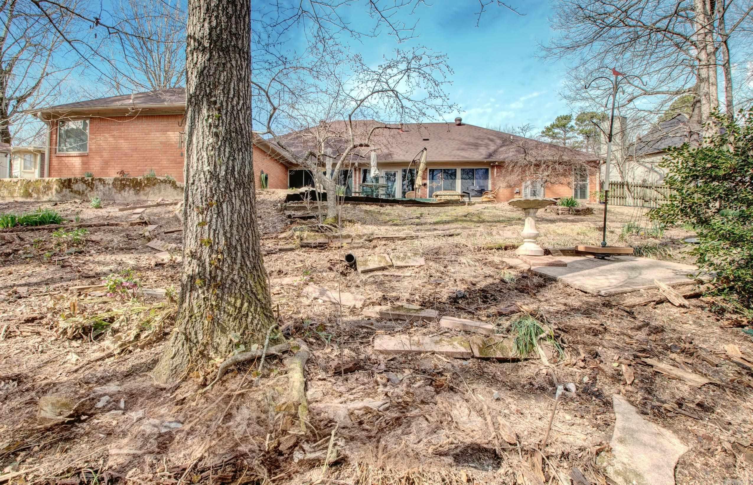 RIVER OAKS - Residential