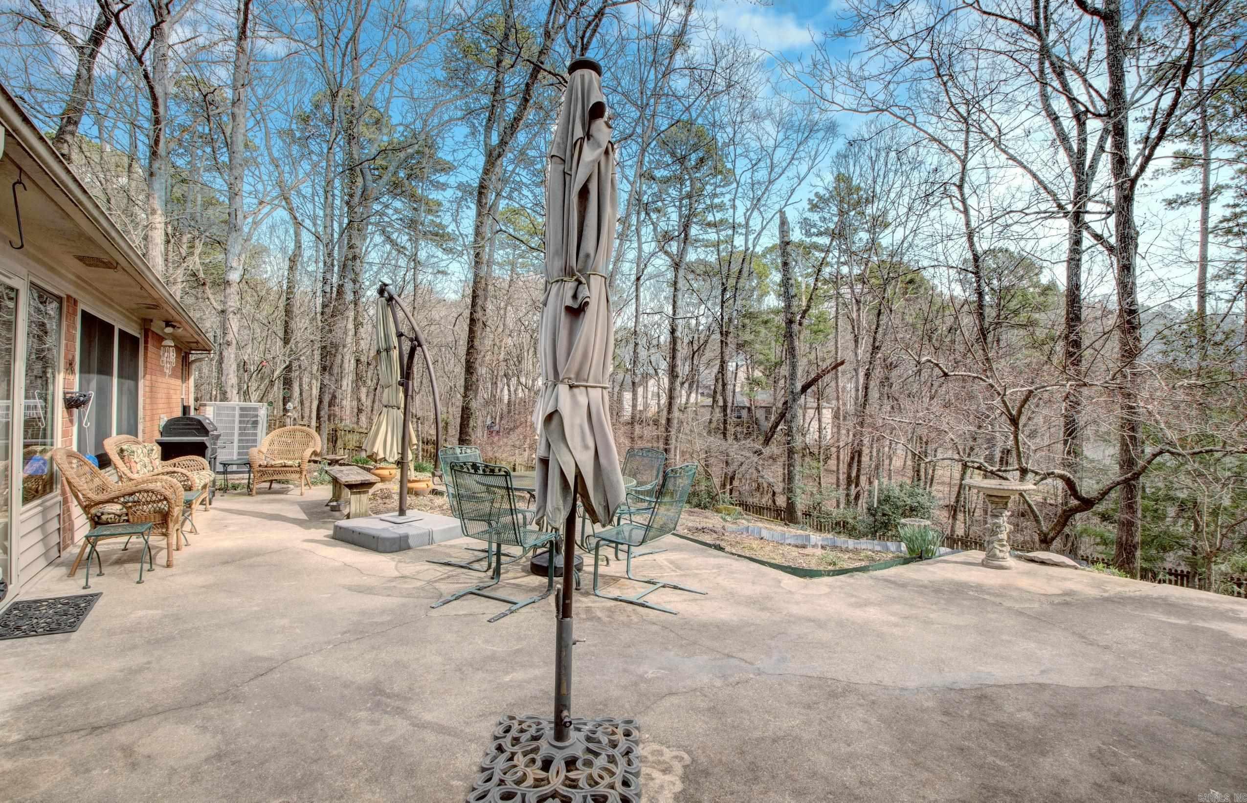 RIVER OAKS - Residential