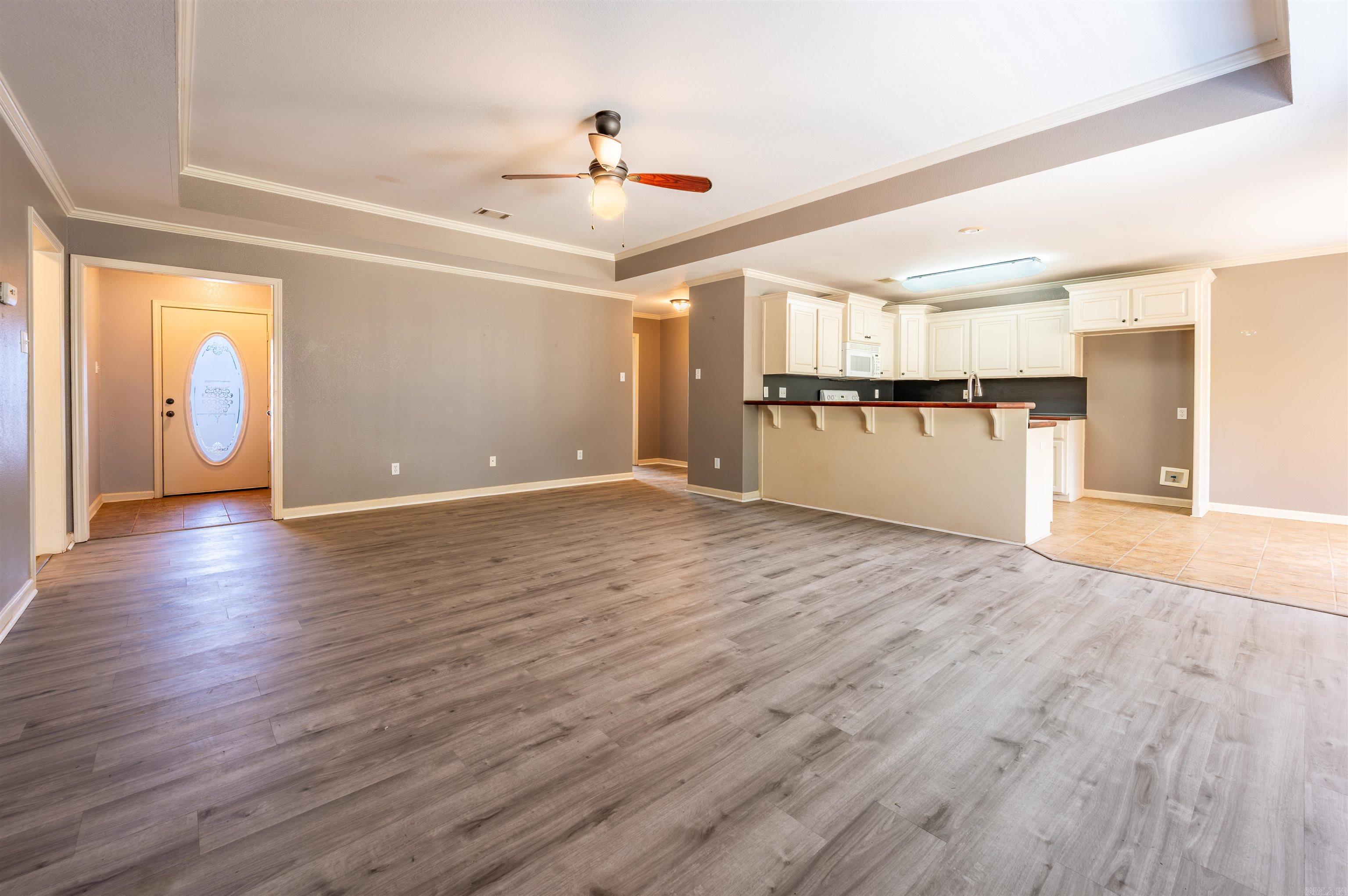 CARRIAGE COURT L - Residential