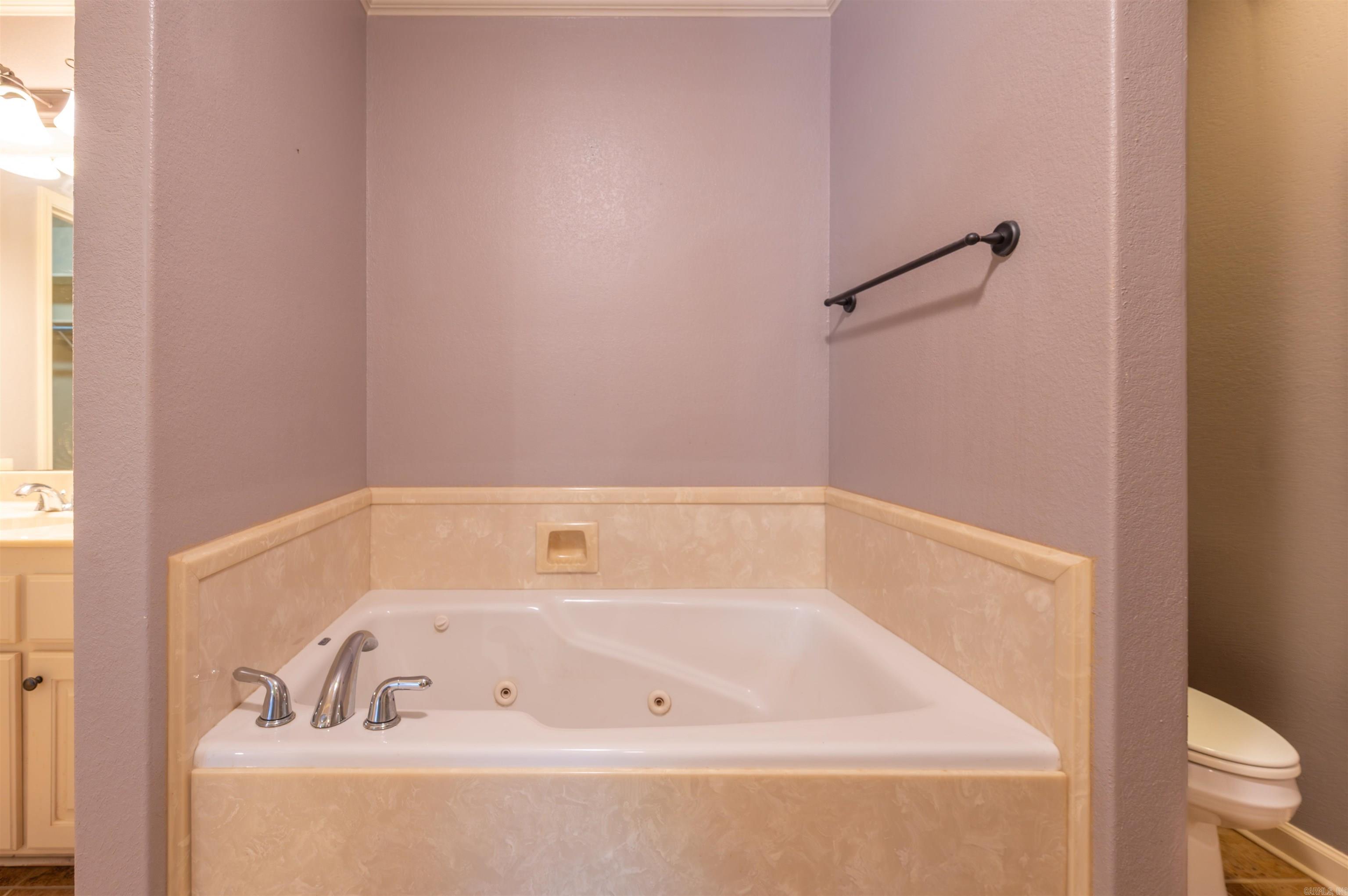 CARRIAGE COURT L - Residential