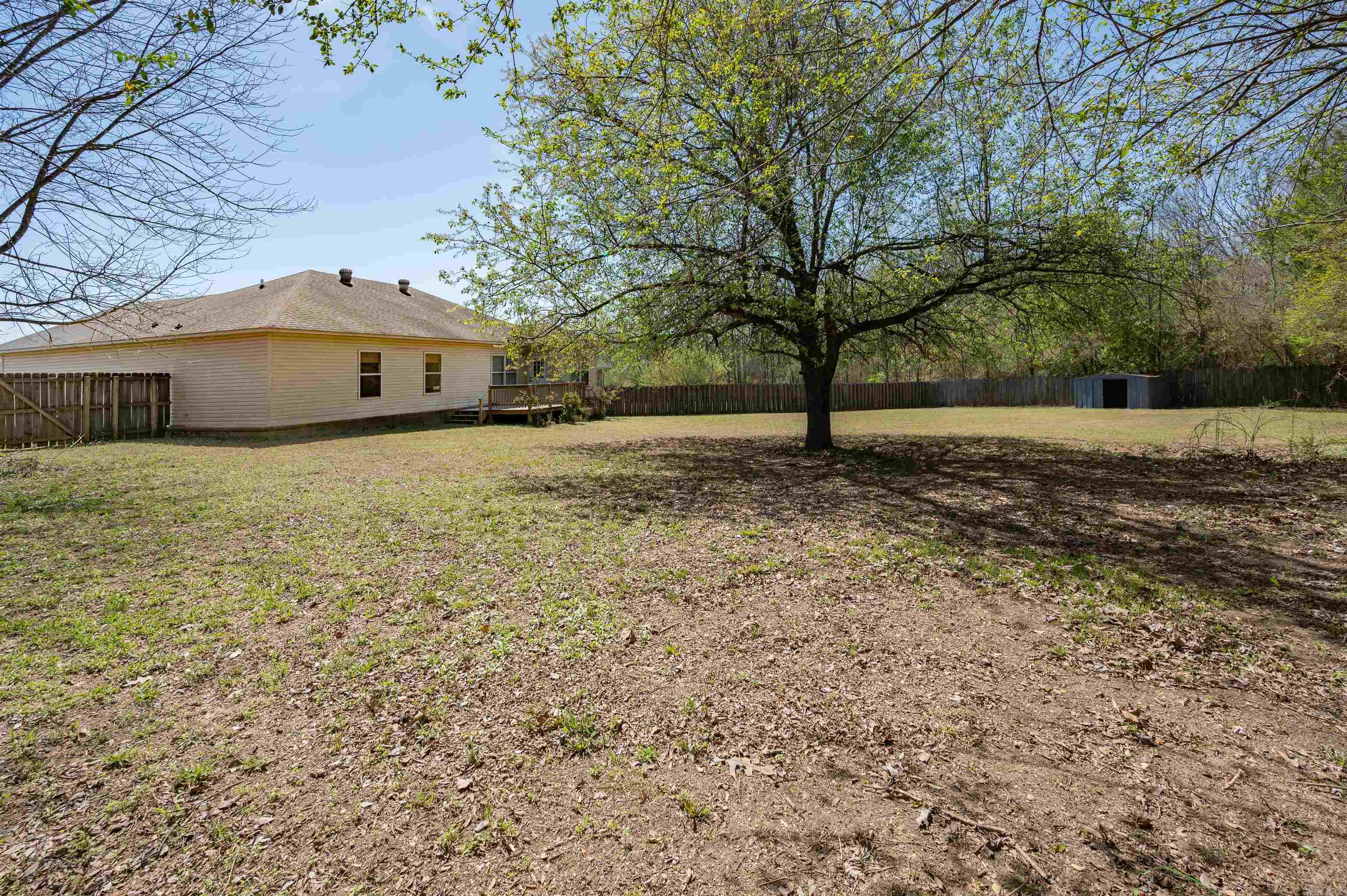 CARRIAGE COURT L - Residential