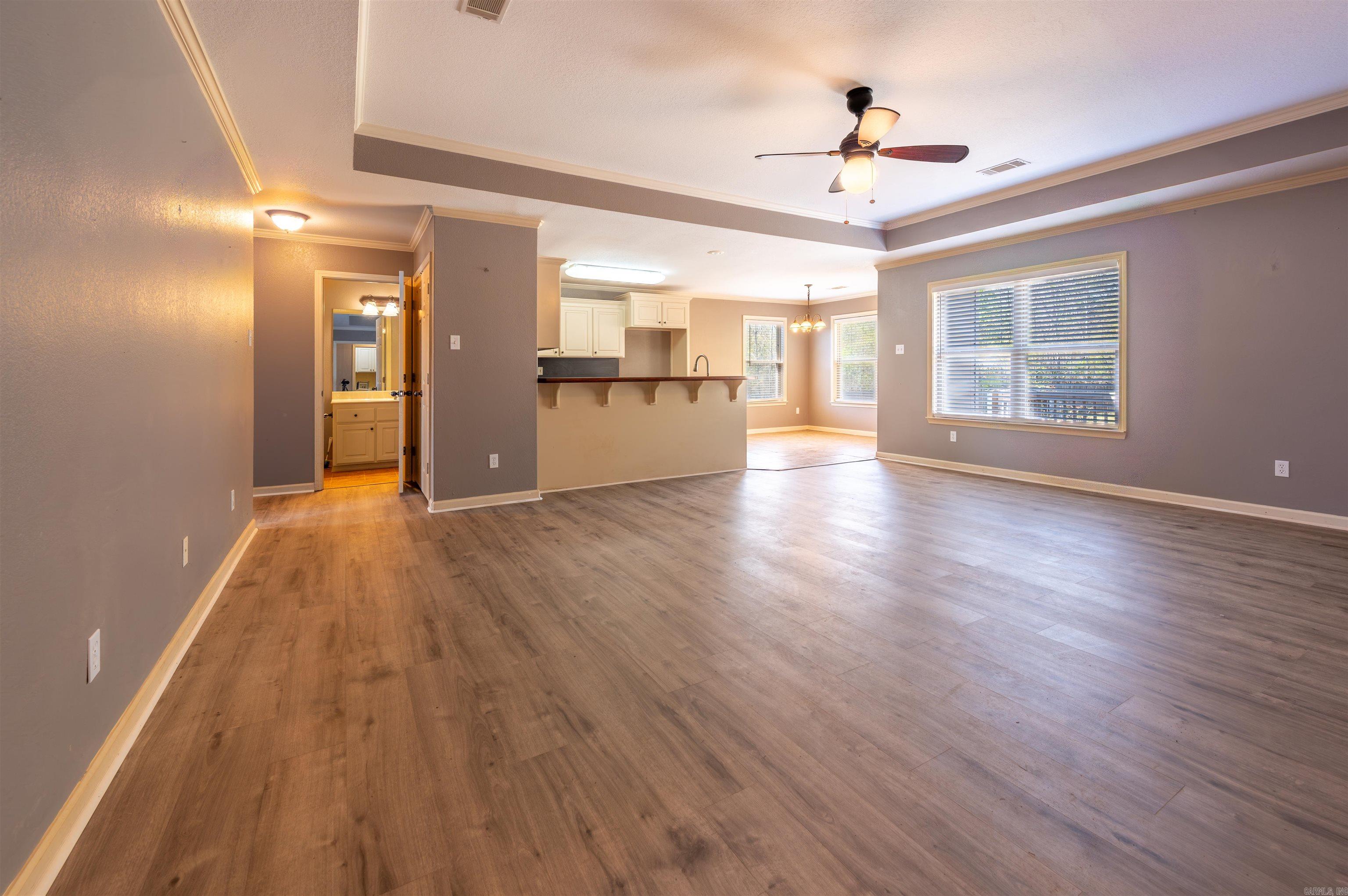 CARRIAGE COURT L - Residential