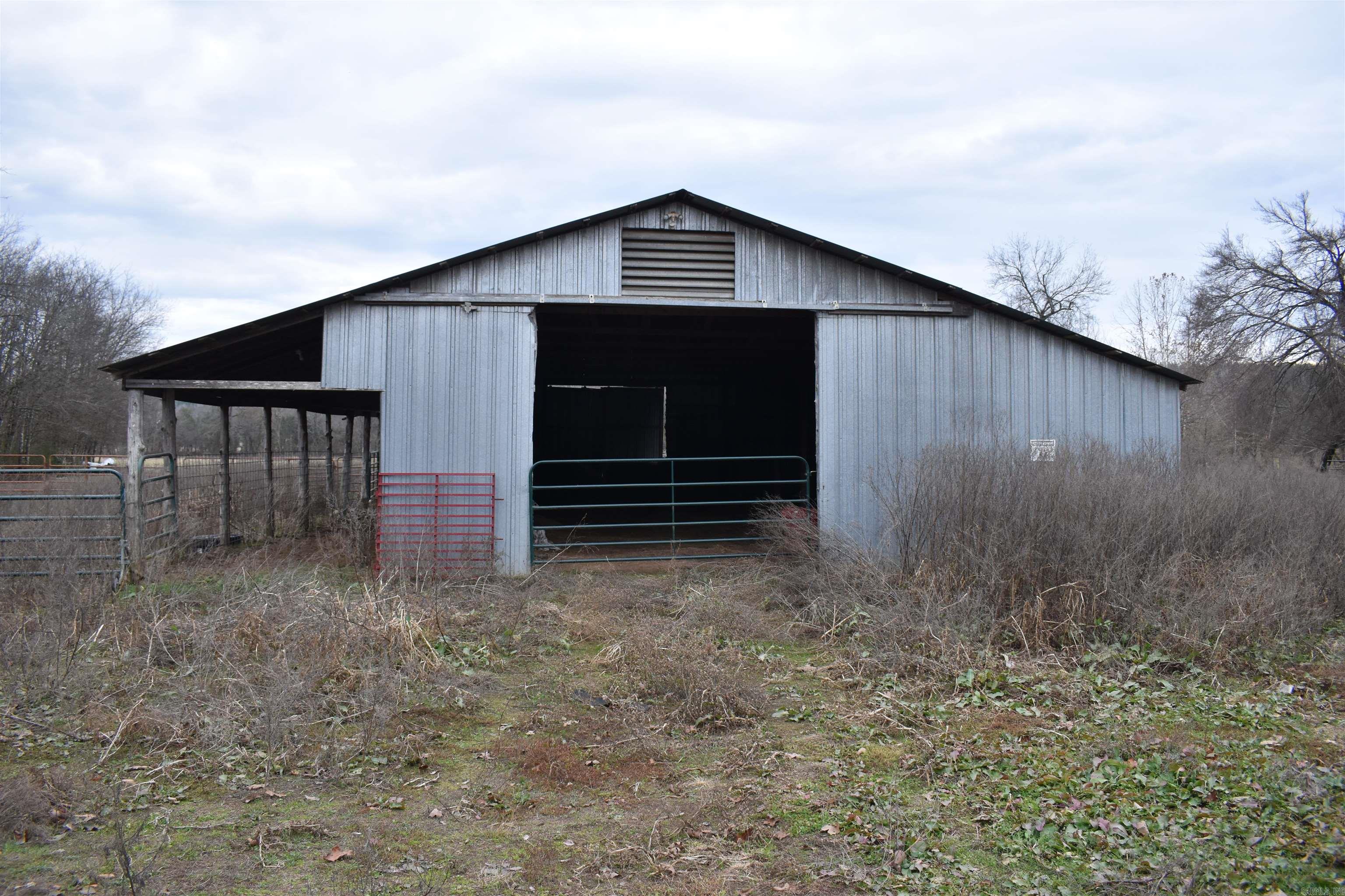 Metes & Bounds - Land