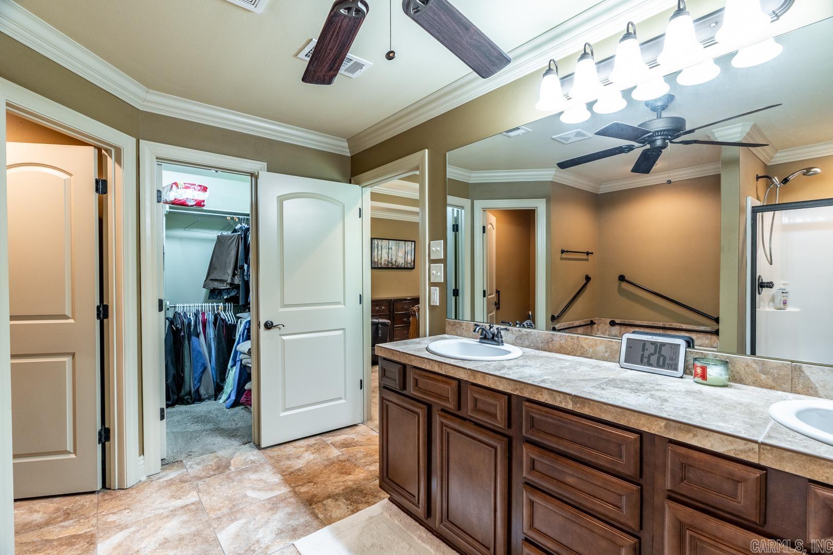 COUNTRY CLUB OF ARK THE - Residential