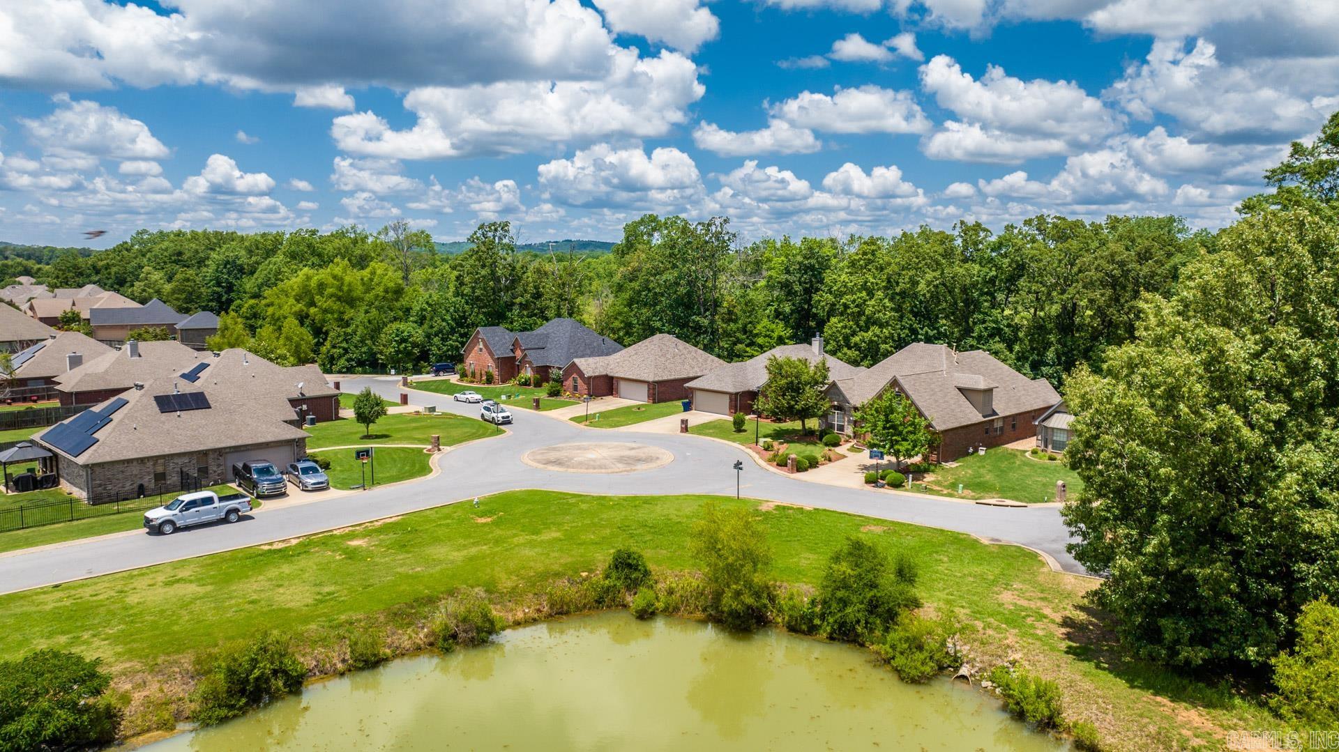 COUNTRY CLUB OF ARK THE - Residential