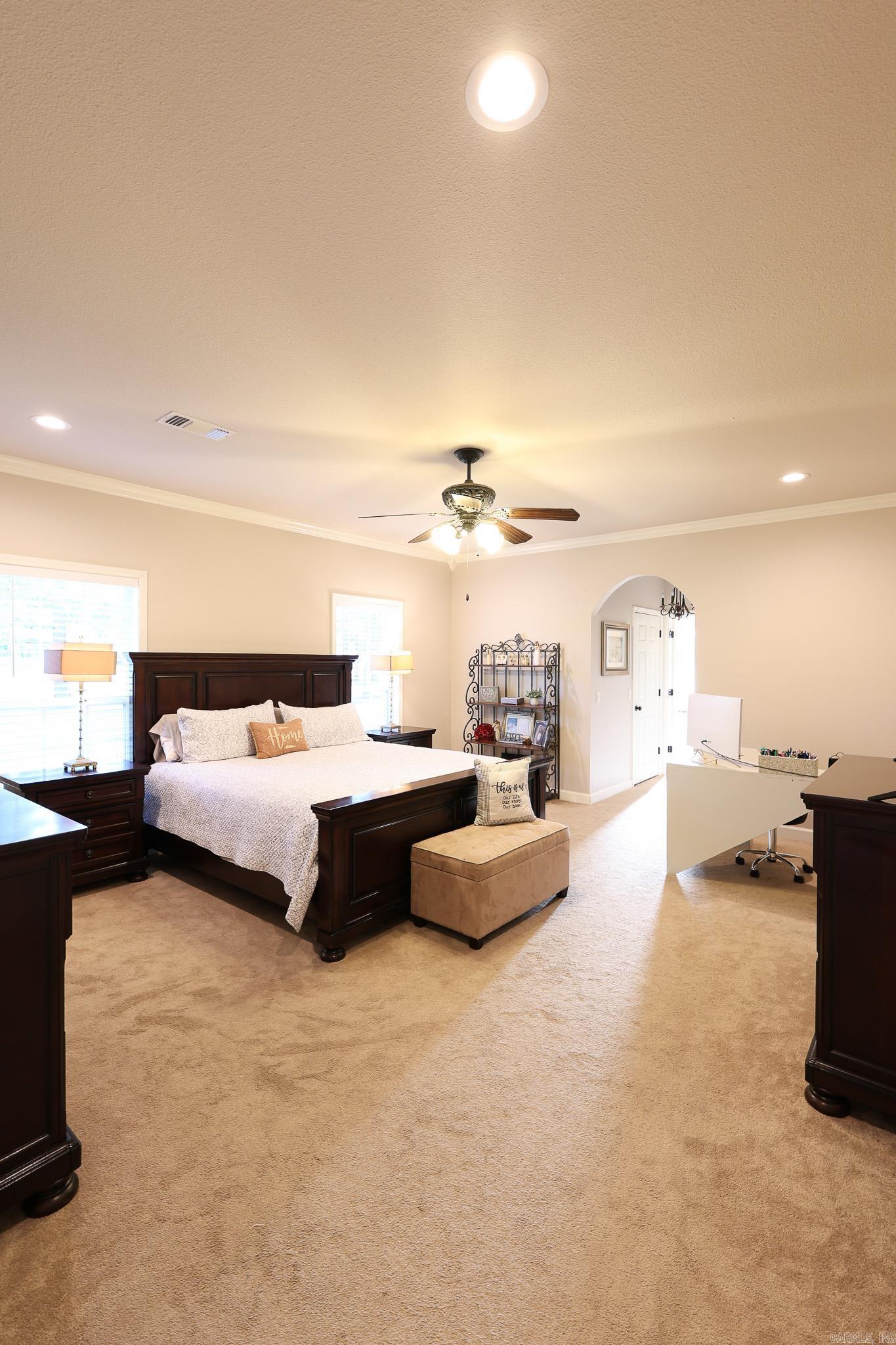 SOUTH HAMPTOPN ESTATES PH I - Residential