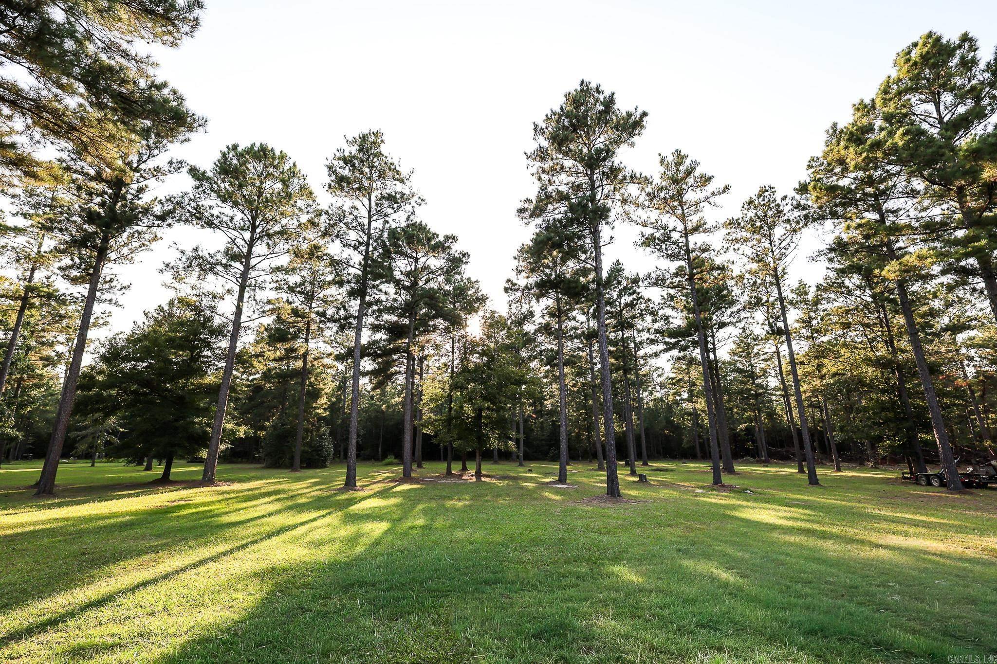 SOUTH HAMPTOPN ESTATES PH I - Residential