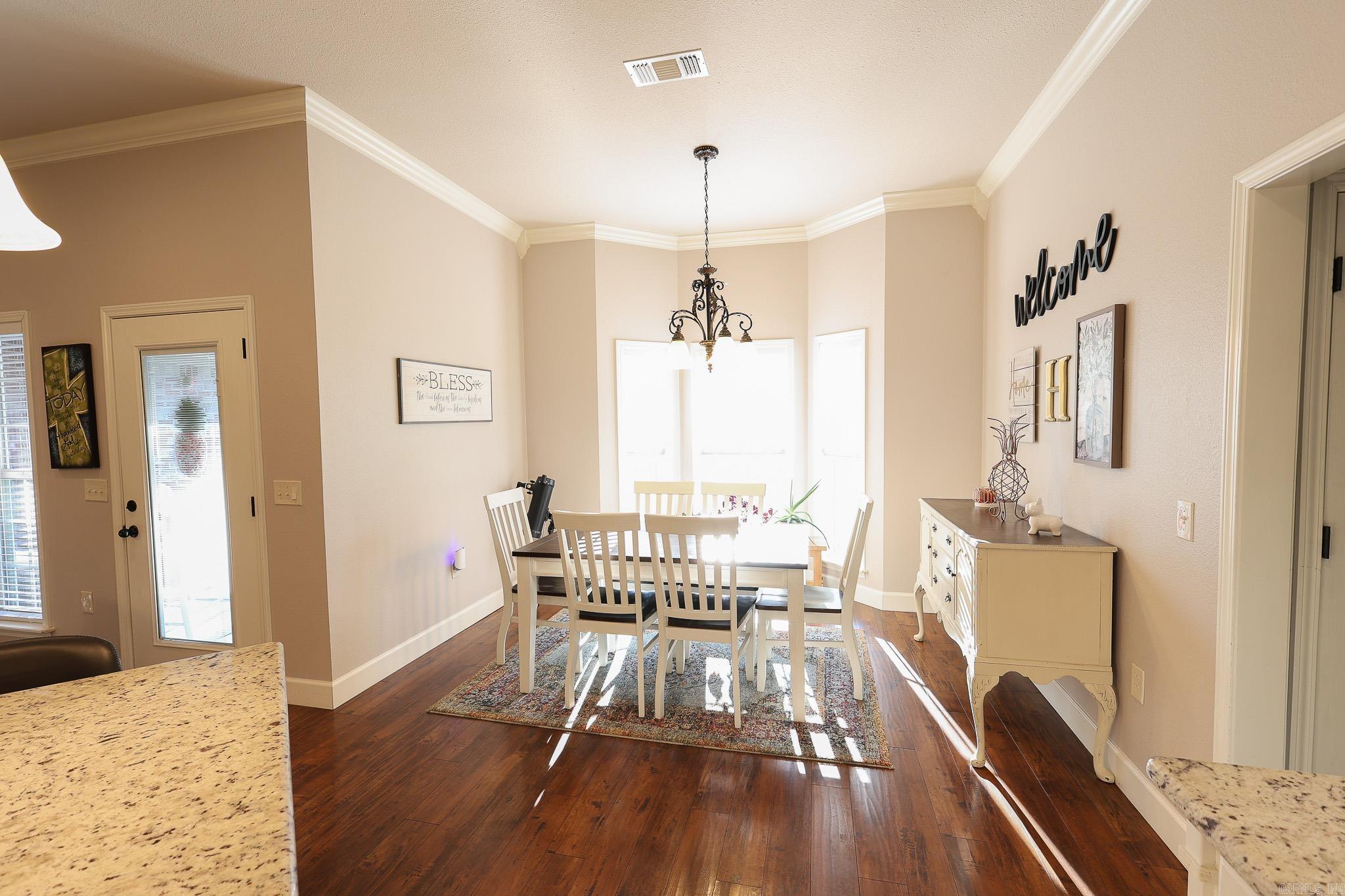 SOUTH HAMPTOPN ESTATES PH I - Residential