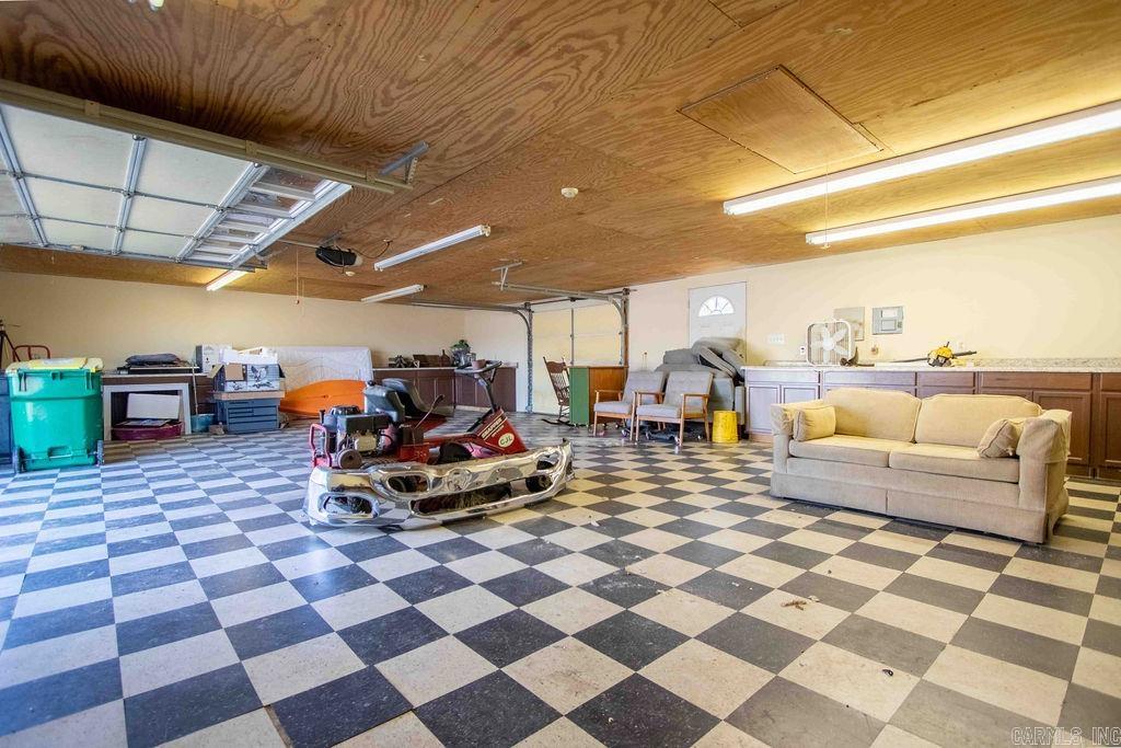 DIXIE ACRES - Residential