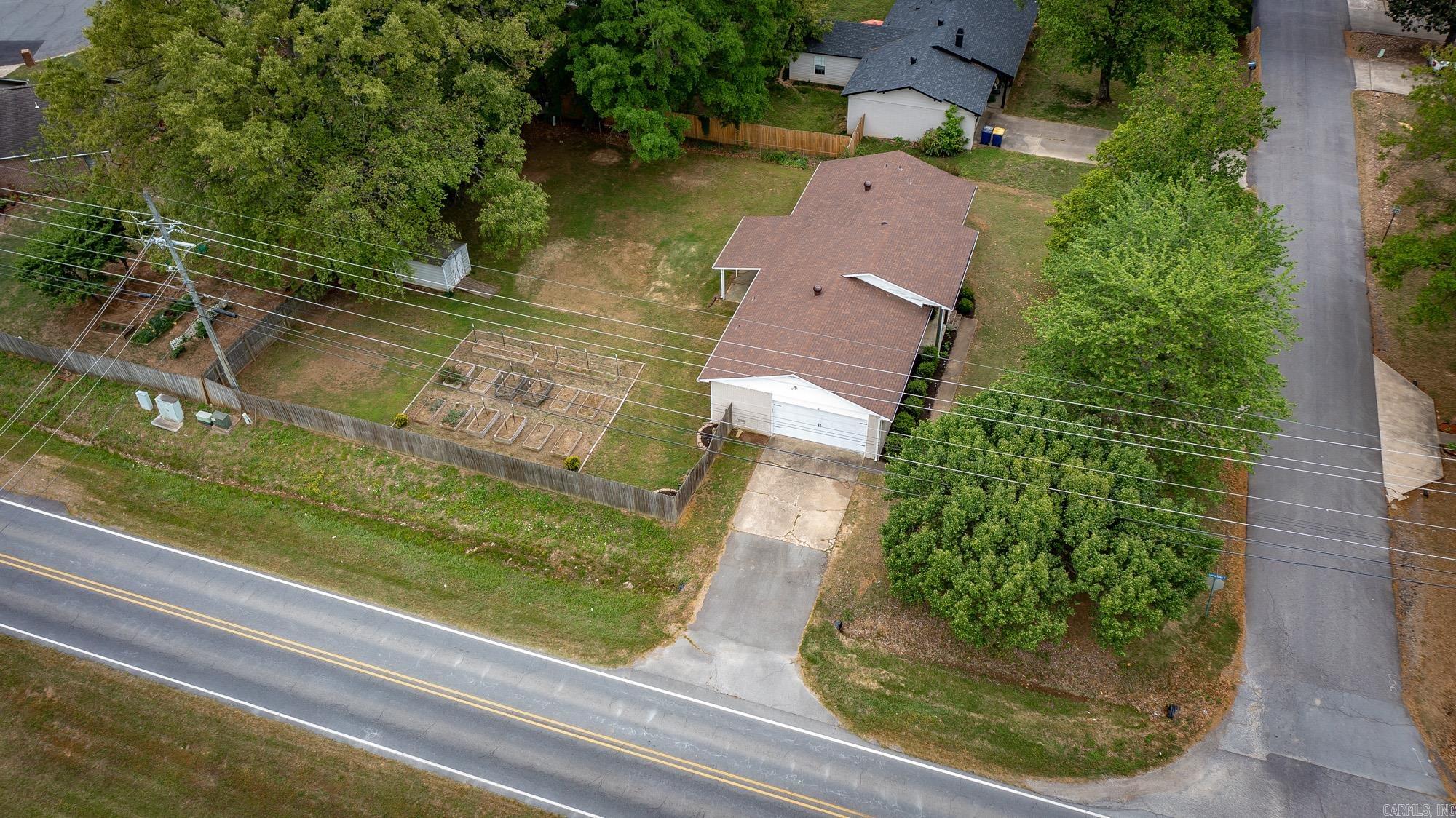 PINEWOOD ESTATES - Residential