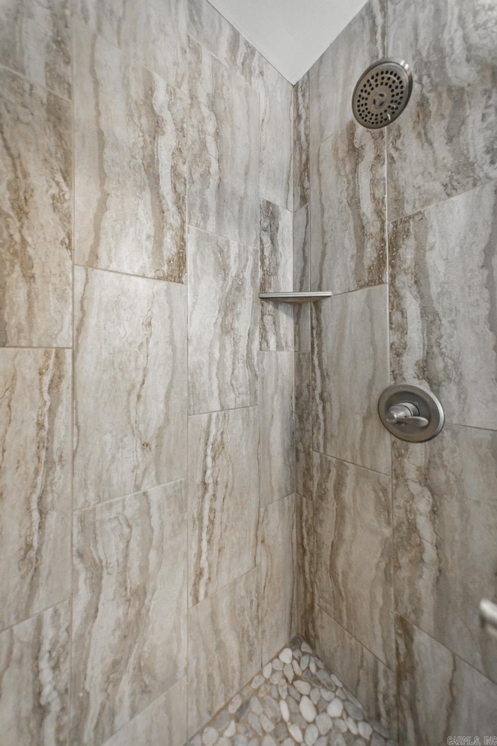 PINEWOOD ESTATES - Residential