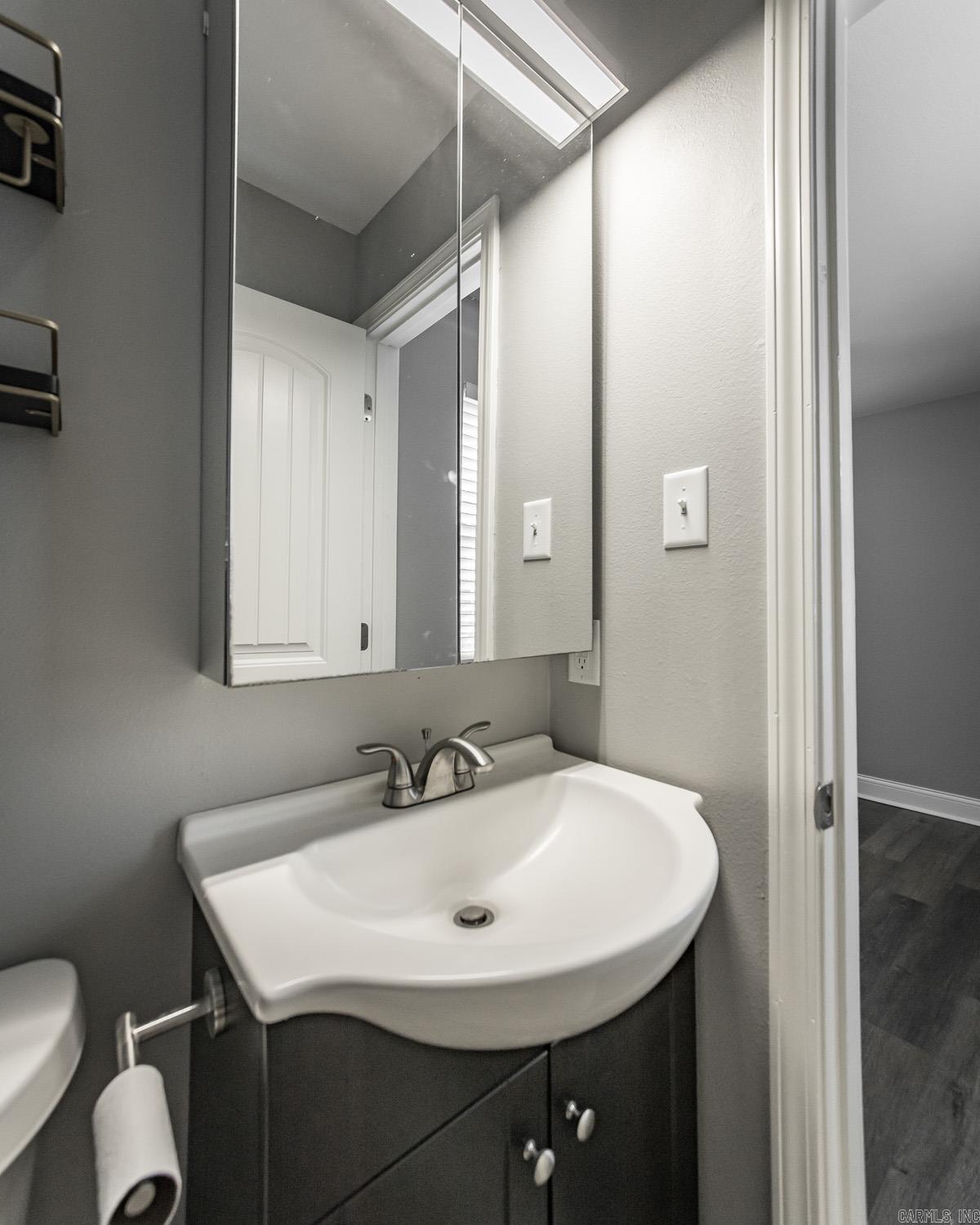 PINEWOOD ESTATES - Residential