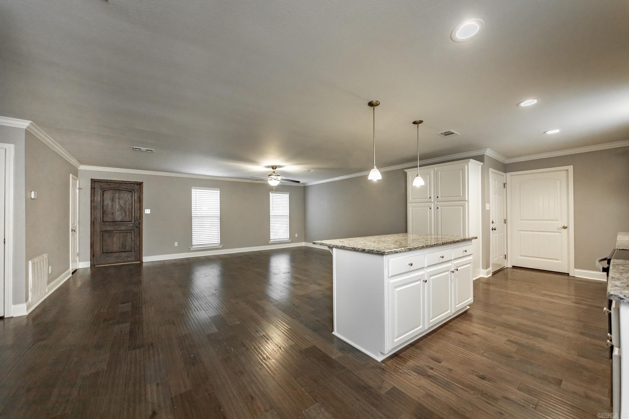 PINEWOOD ESTATES - Residential