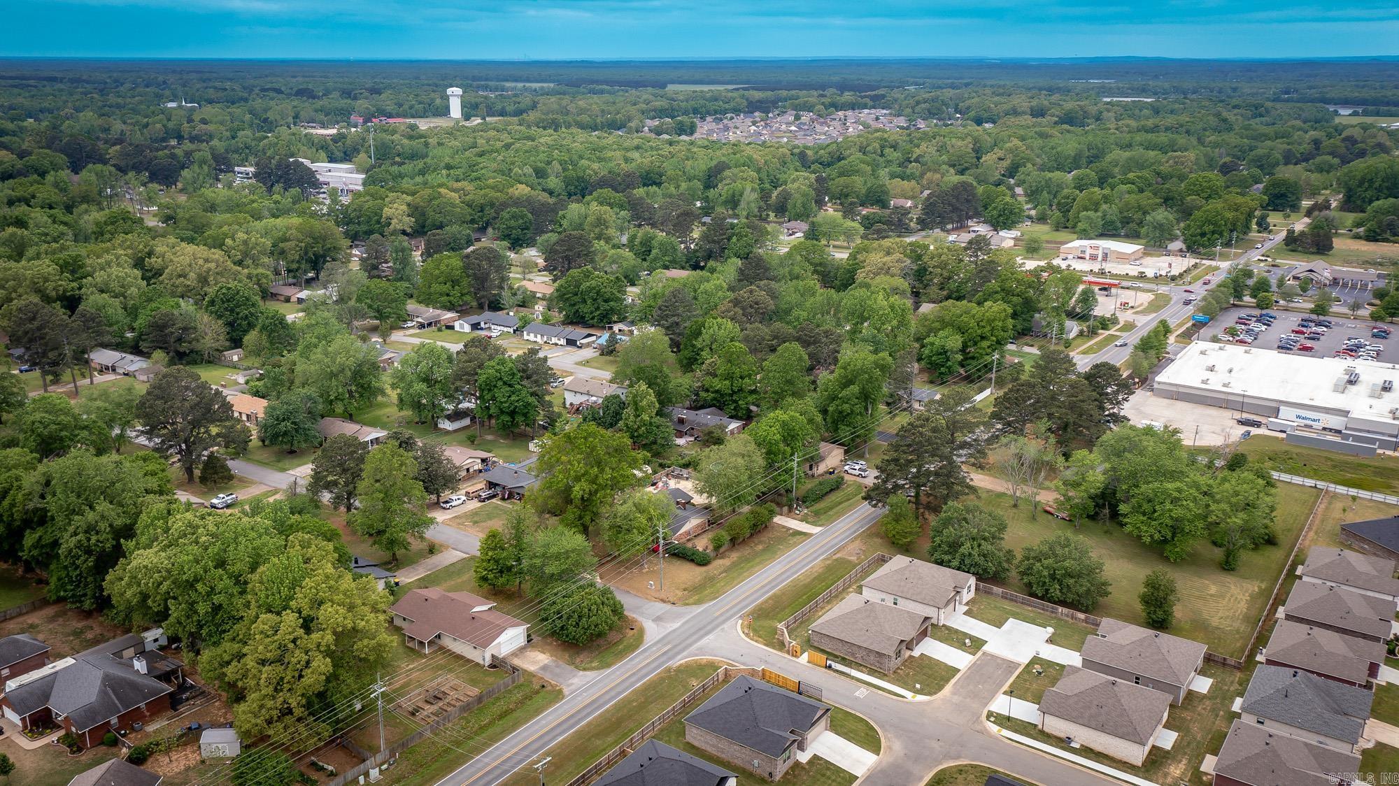 PINEWOOD ESTATES - Residential