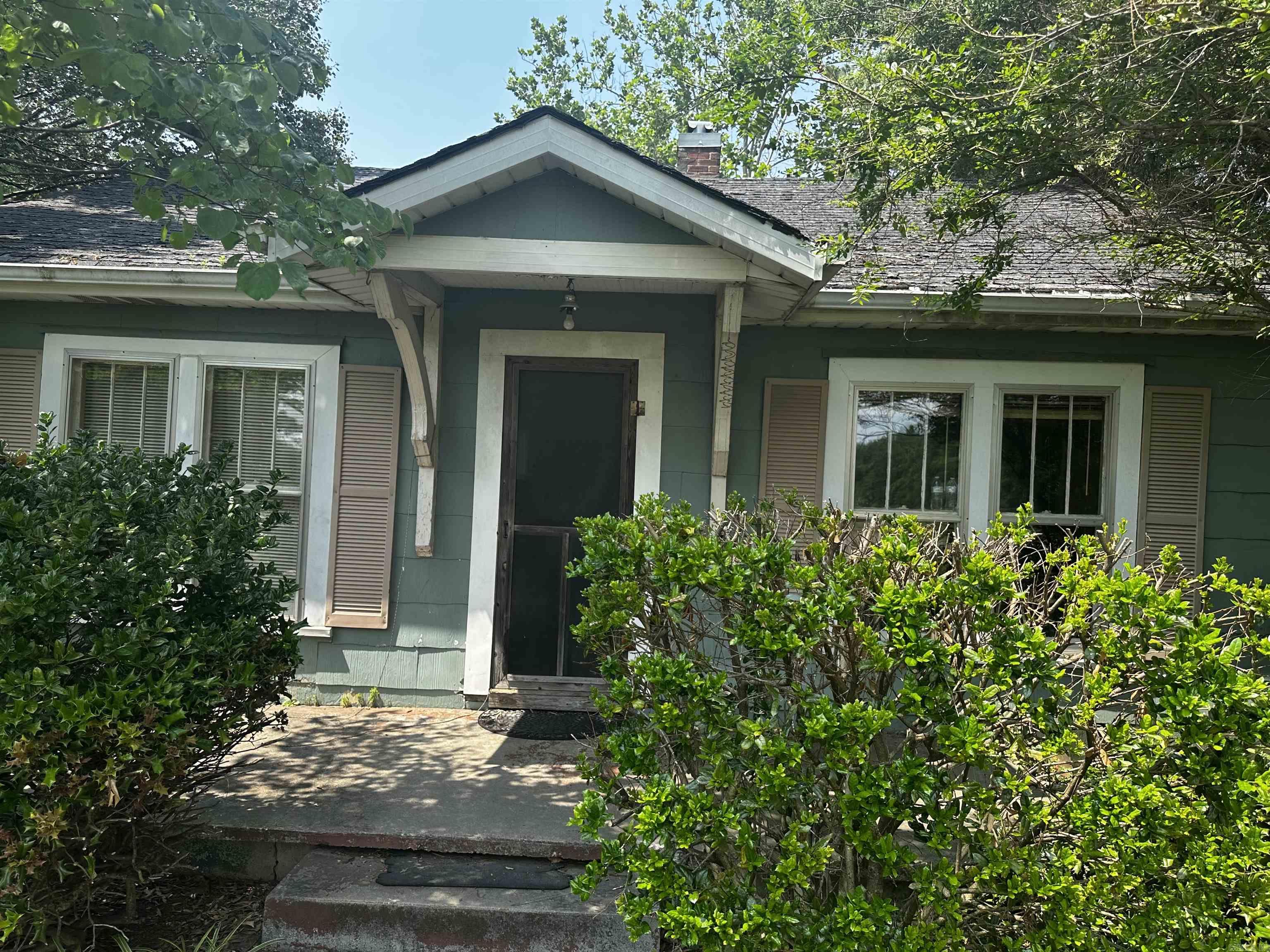 Castleberry K & L - Commercial Sale