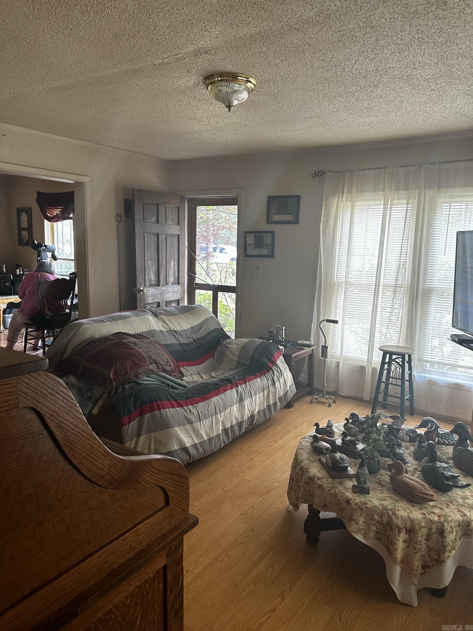 Castleberry K & L - Commercial Sale