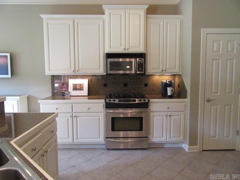 COUNTRY CLUB OF ARK THE - Residential