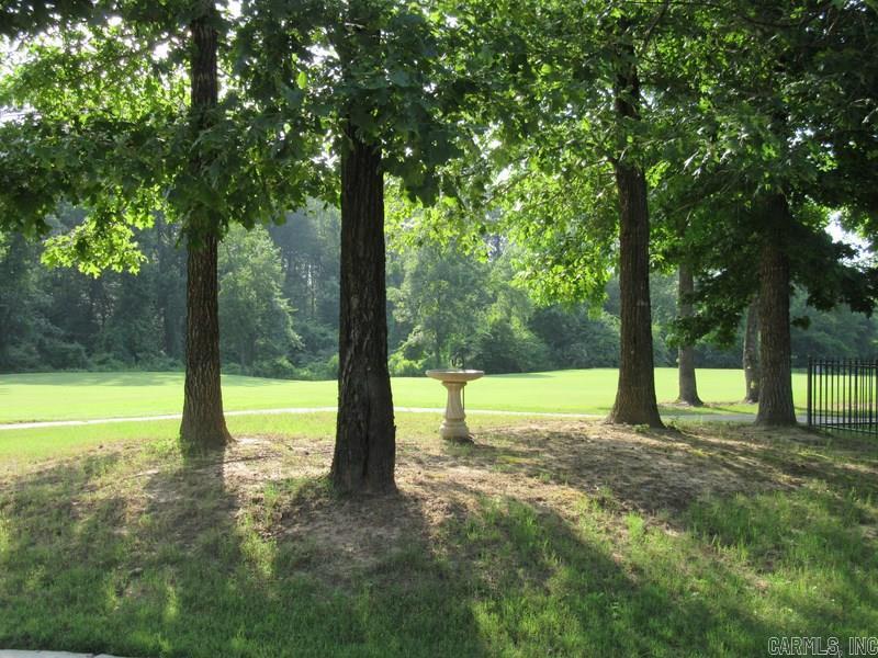 COUNTRY CLUB OF ARK THE - Residential