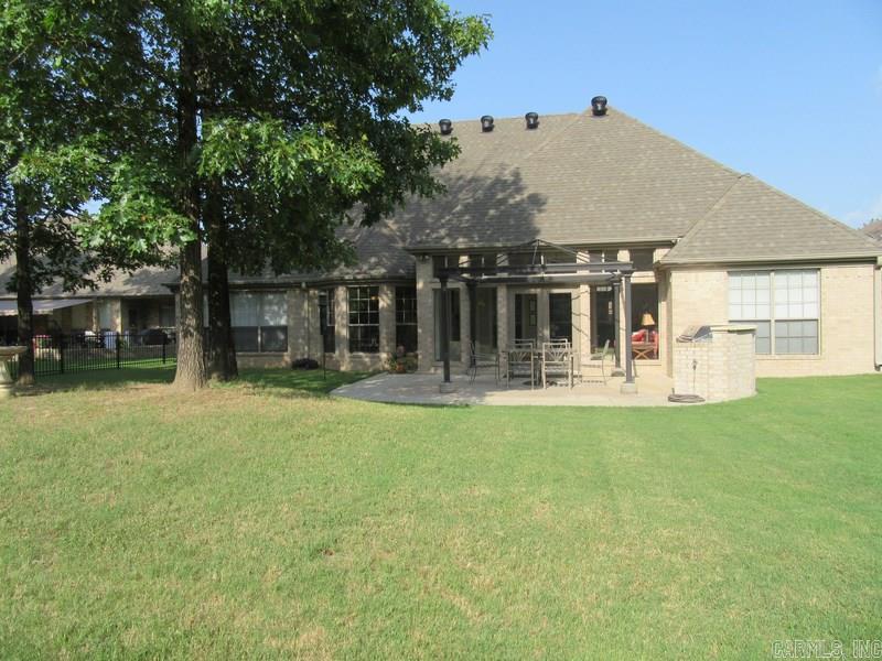COUNTRY CLUB OF ARK THE - Residential