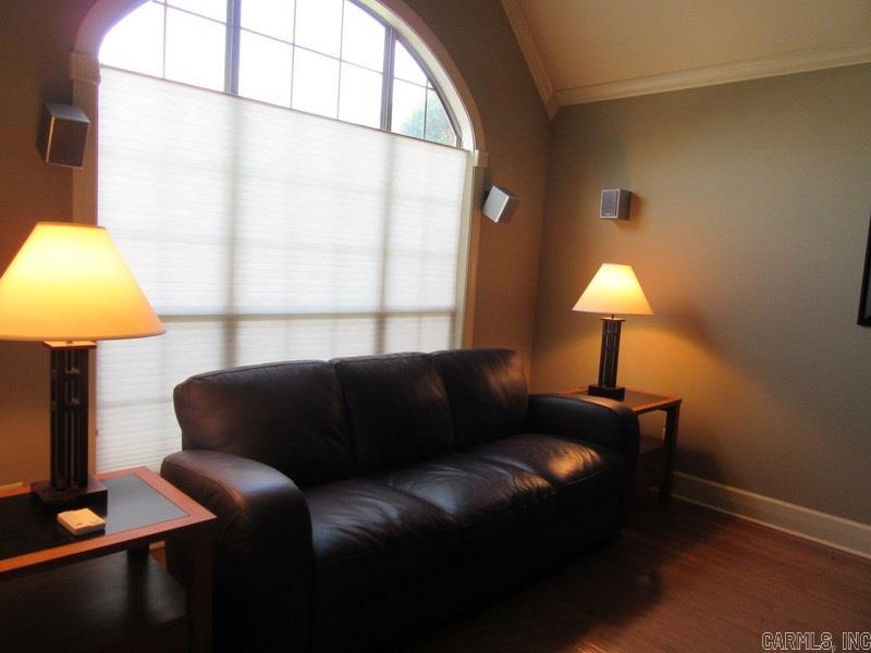 COUNTRY CLUB OF ARK THE - Residential