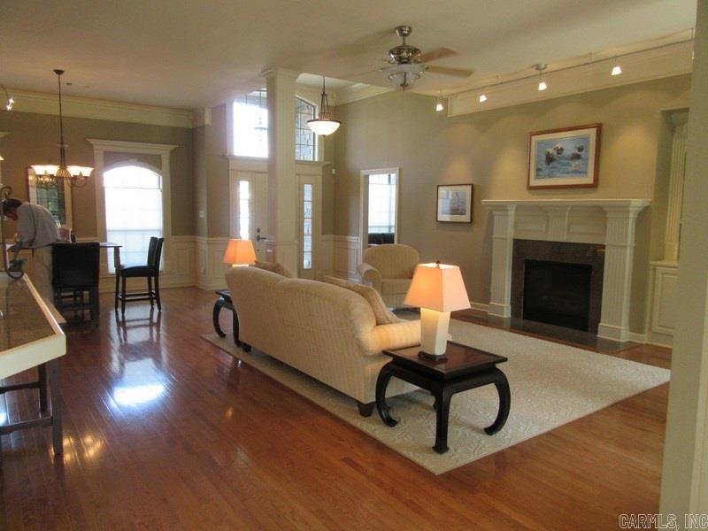 COUNTRY CLUB OF ARK THE - Residential